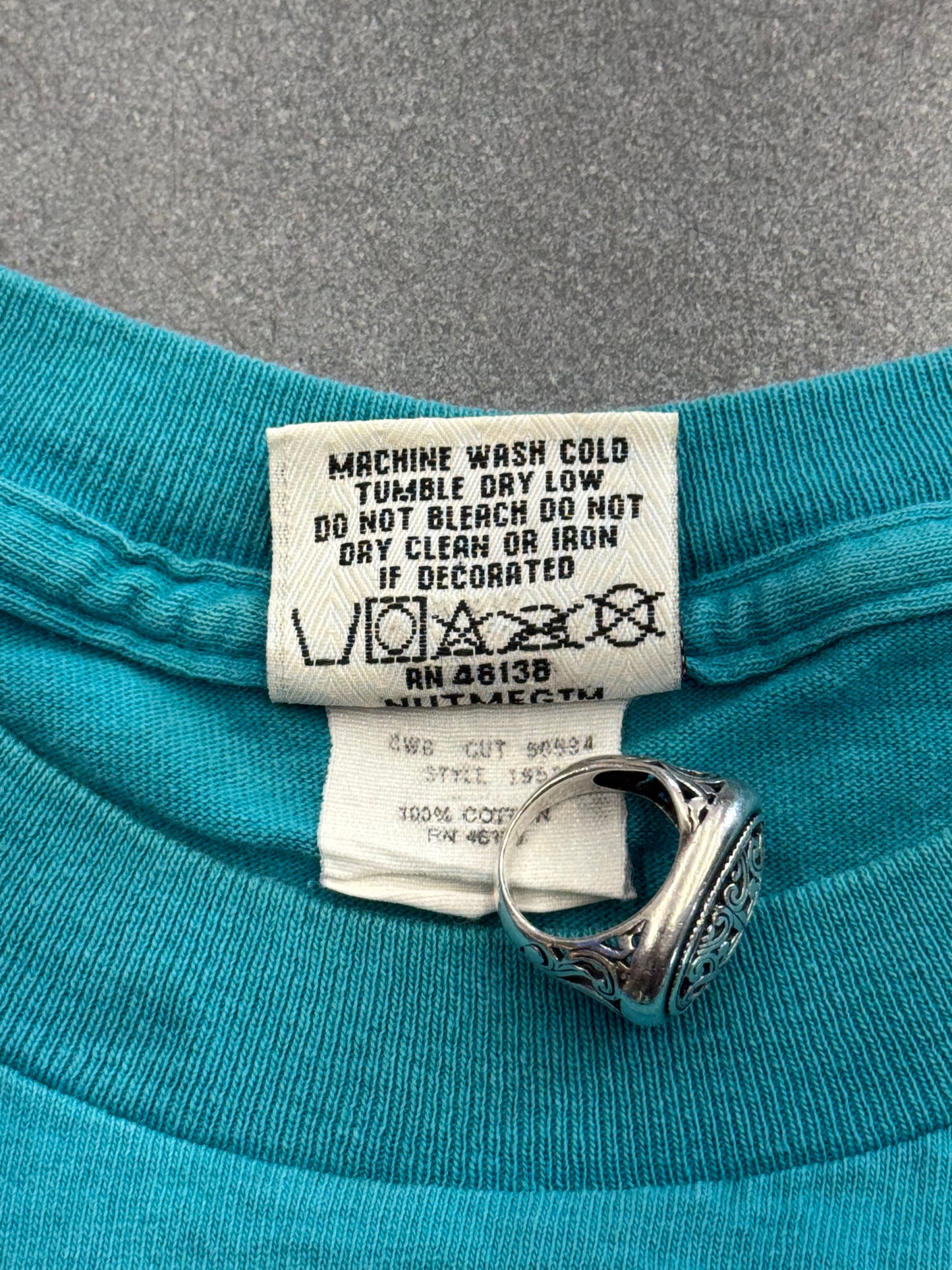 1994 MIAMI DOLPHINS NUTMEG MILLS CHEVRON LOGO SPELLOUT TEE