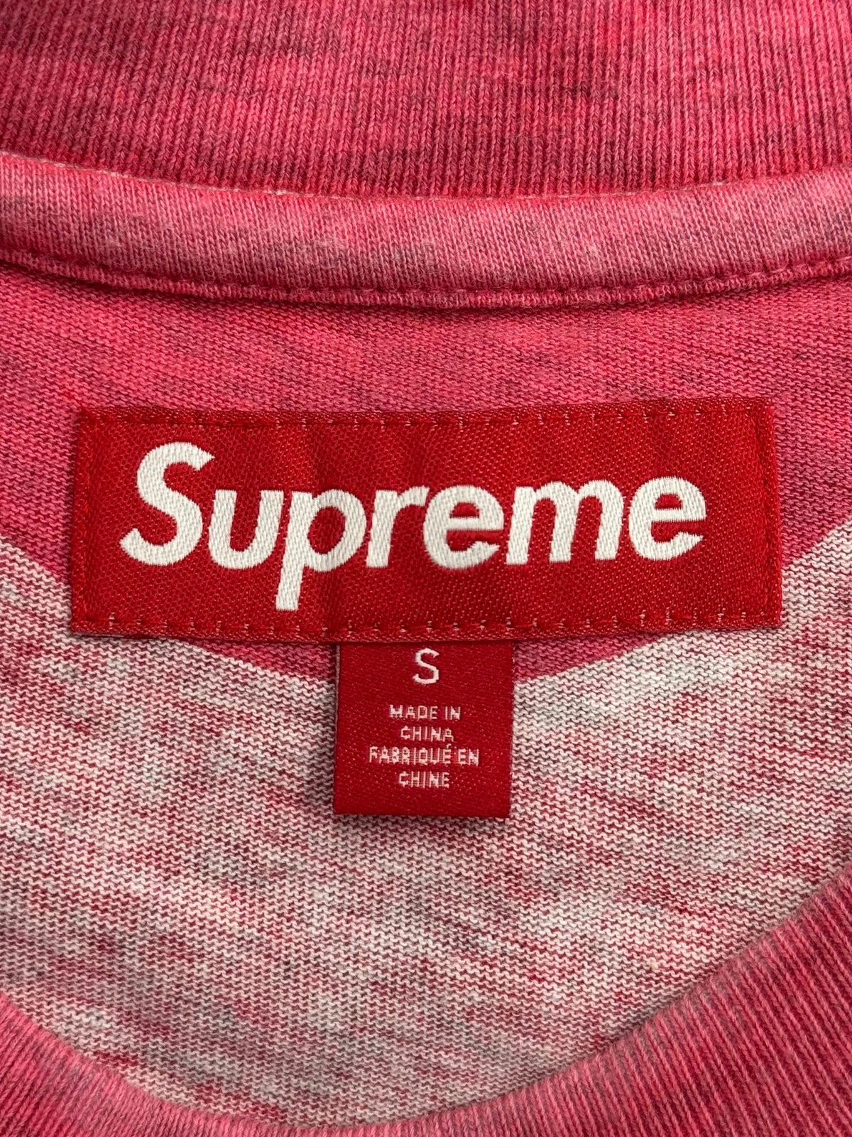 FW25 SUPREME OVERPRINT SS TOP - PINK