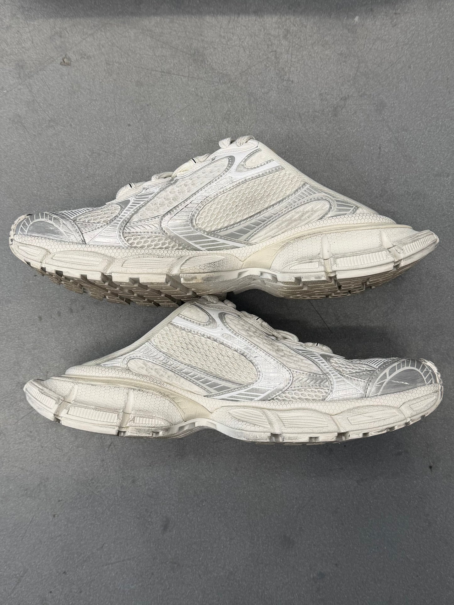 SIZE 42 BALENCIAGA 3XL MULE (W/ BOX)
