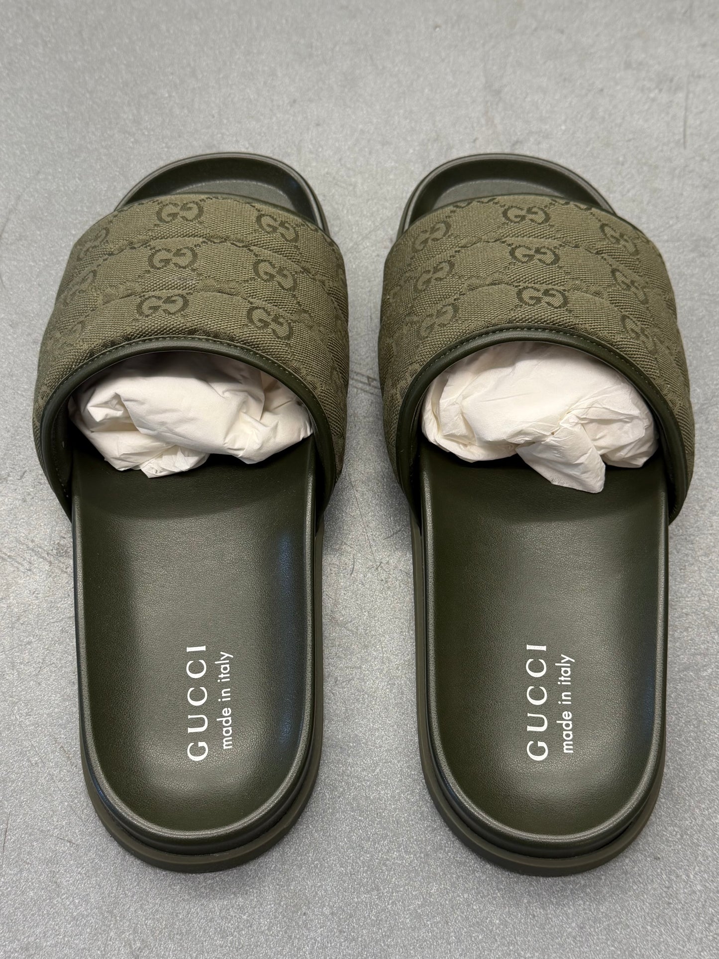 GUCCI MAXI GG CANVAS SLIDE SANDALS