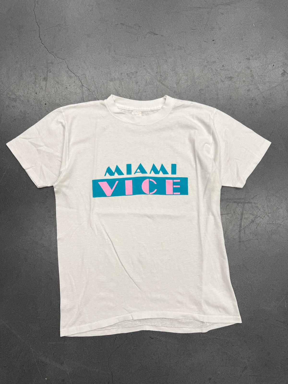 80S MIAMI VICE LOGO TEE (PACER TAG)
