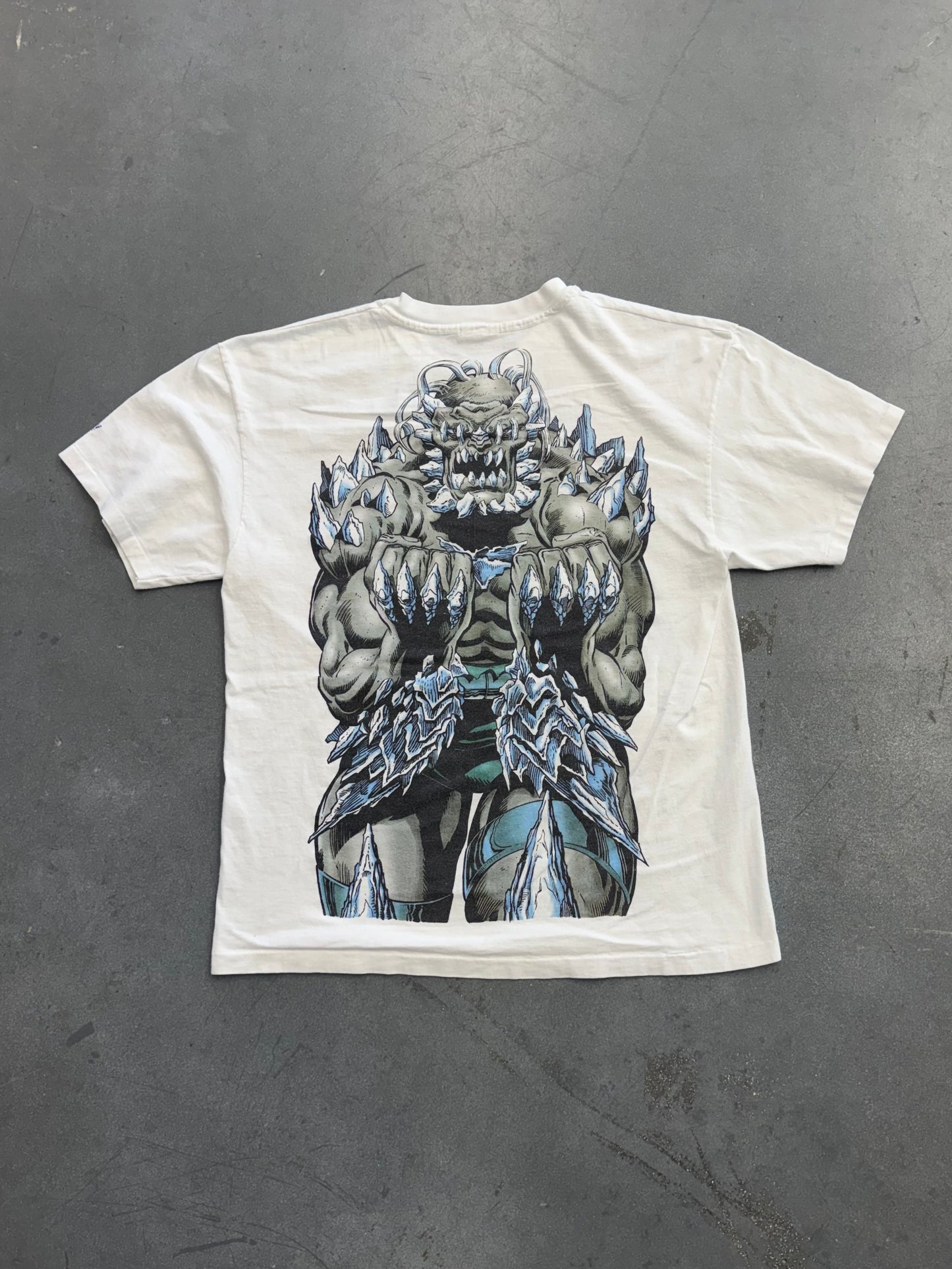 1994 SUPERMAN AND DOOMSDAY GRAFFITI TEE (HANES HEAVYWEIGHT TAG)