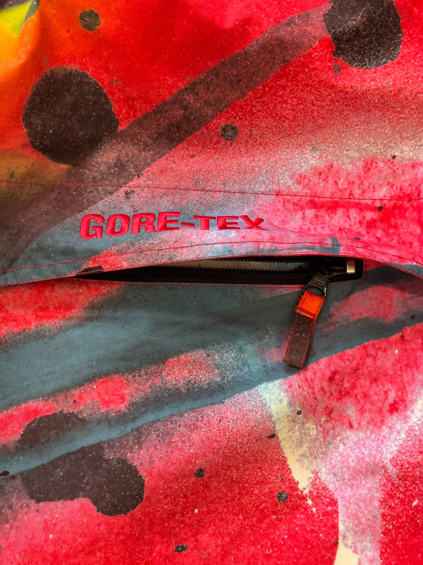SS20 SUPREME GORE-TEX PANT RAMMALLZEE - RED