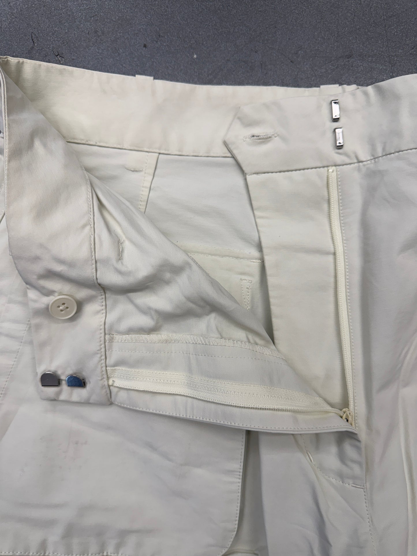 KITH NYLON UTILITY PANT RUBBER LOGO - WHITE