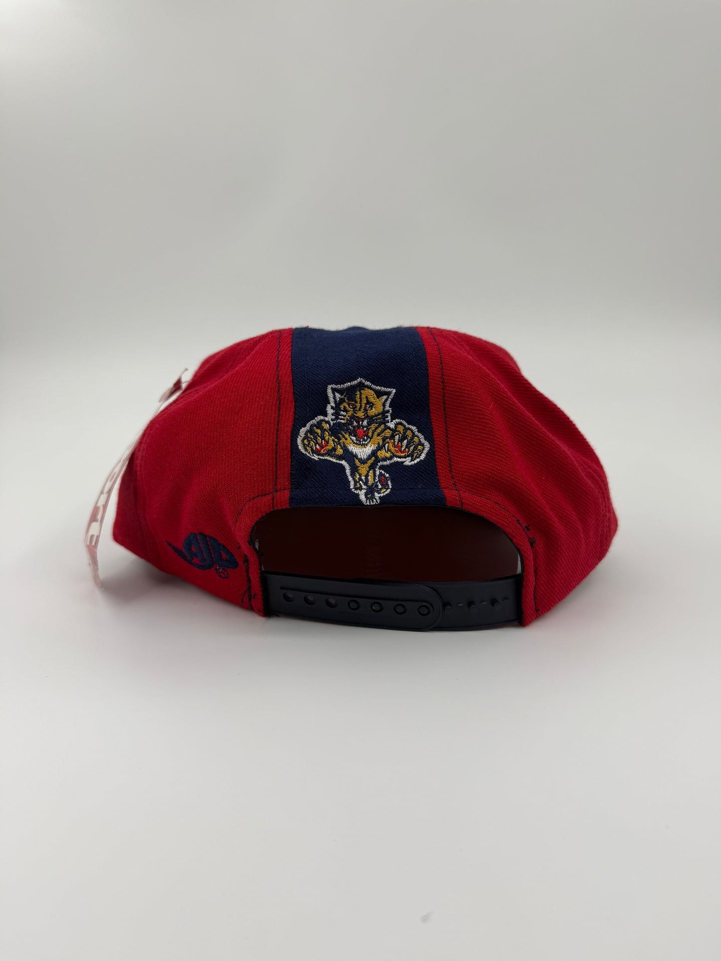 90'S AJD FLORIDA PANTHERS STITCHED OUTLINE LOGO SNAPBACK (RED/NAVY) (AJD TAG) (NWT)