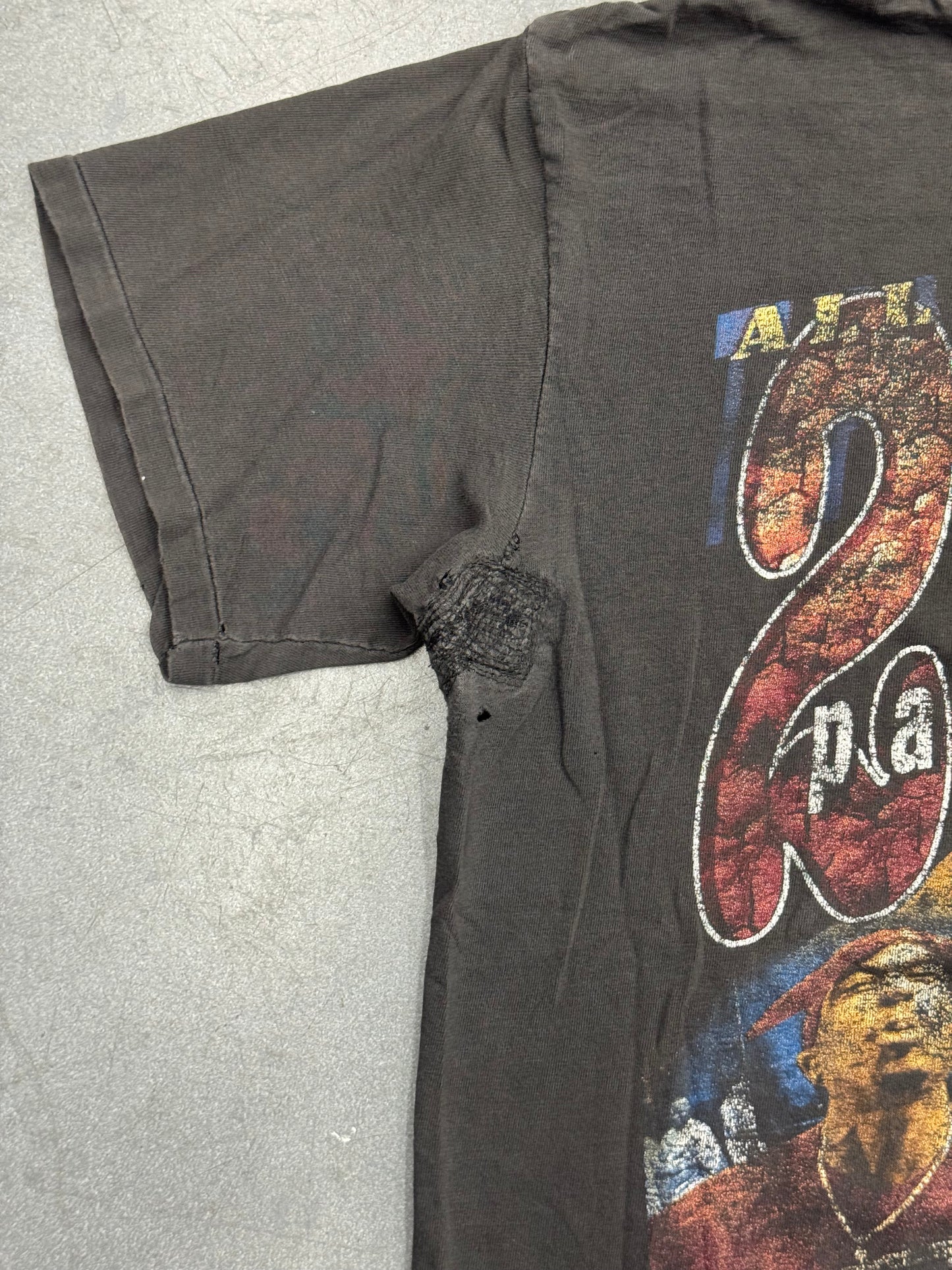 90S 2PAC "ALL EYEZ ON ME" "R U STILL DOWN?" RAP TEE (FADED TAG)
