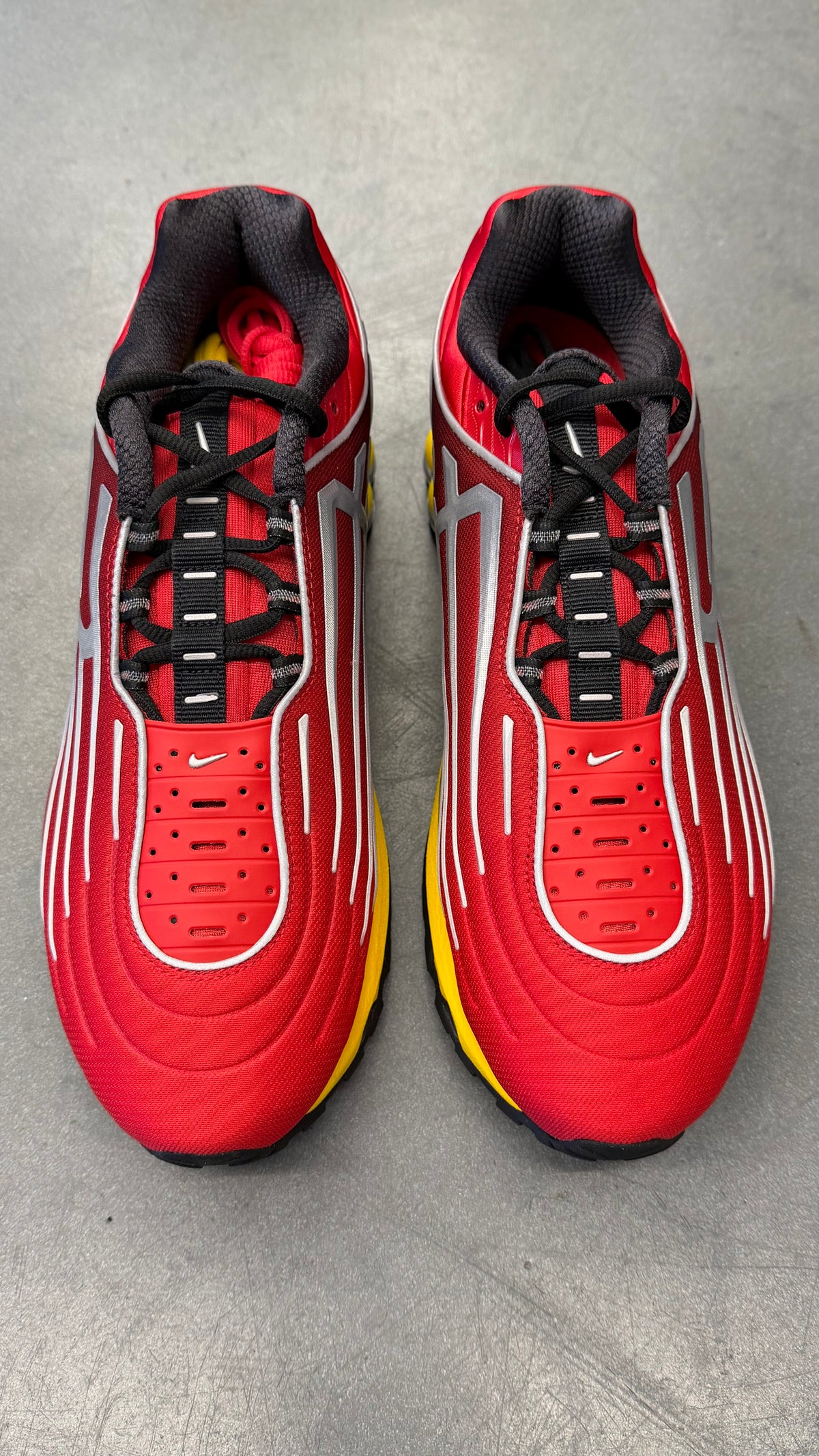 FW26 SUPREME NIKE AIR MAX 2001 ECSTASY PLUS SP - RED