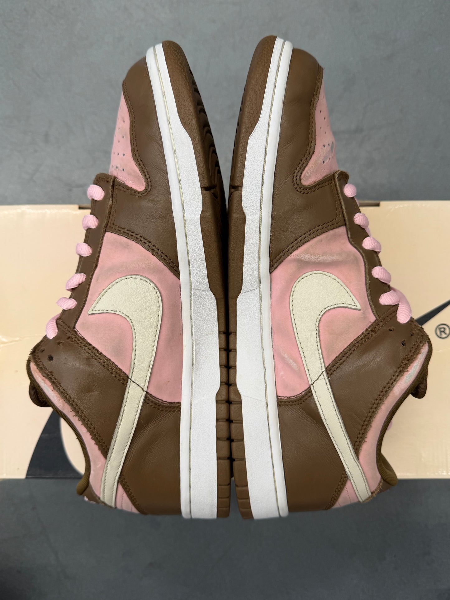 2005 NIKE DUNK LOW PRO SB STUSSY CHERRY (W/ BOX)