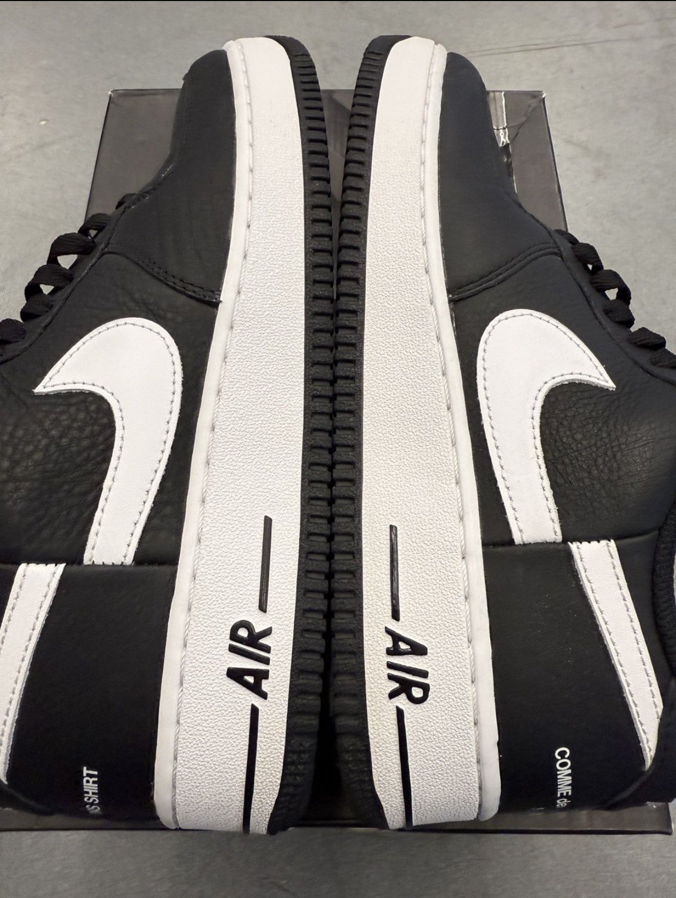 2018 SIZE 9 SUPREME CDG NIKE AIR FORCE 1 COMMES DES GARCONS (PRE-OWNED WITH BOX)
