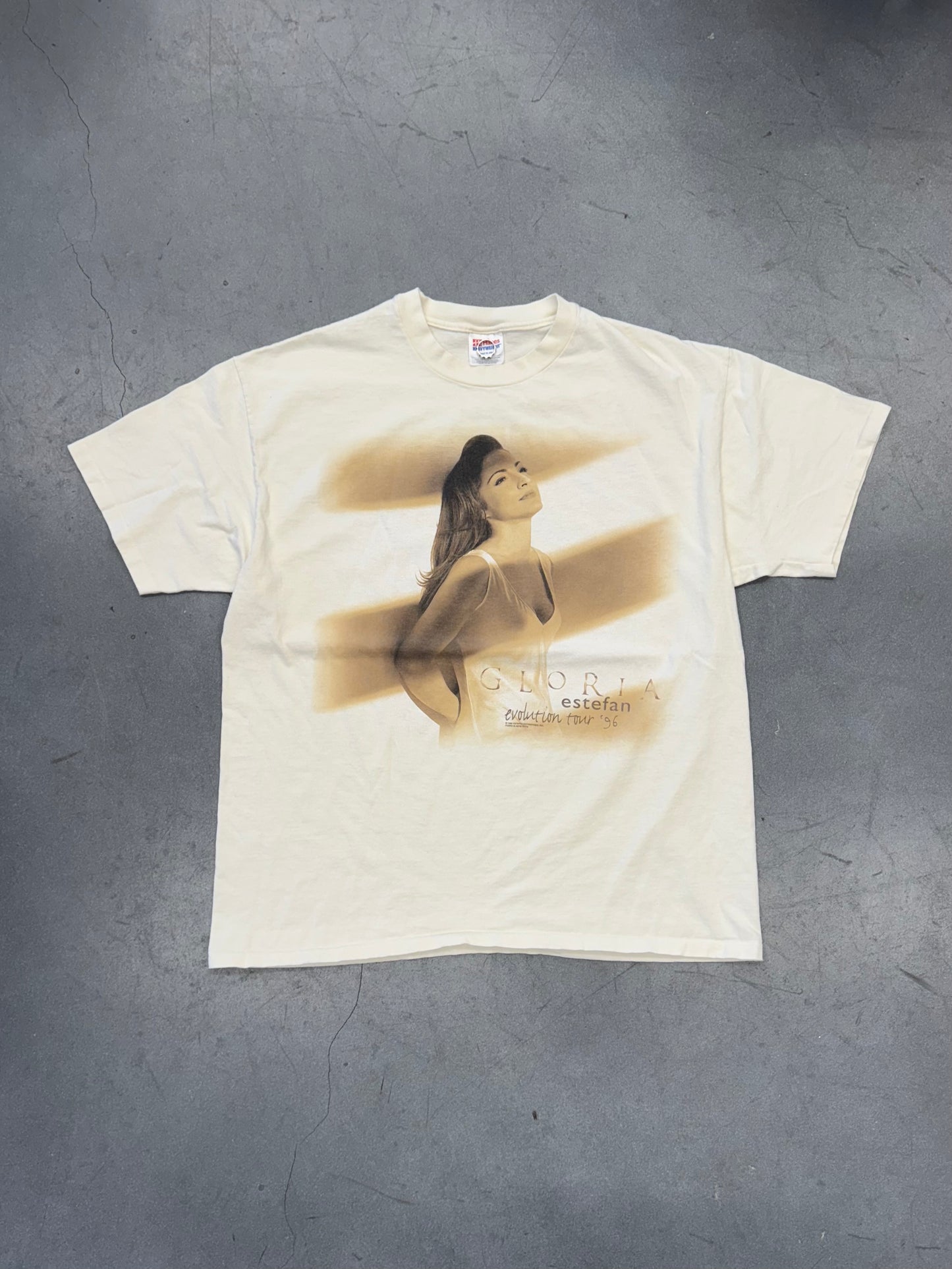1996 GLORIA ESTEFAN EVOLUTION TOUR TEE (HANES TAG)