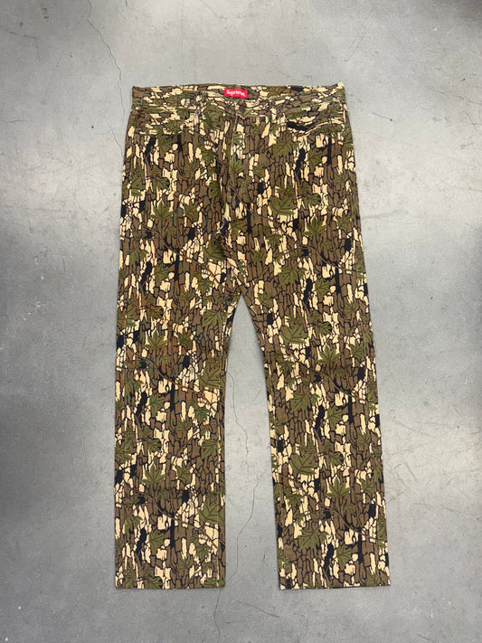FW13 SUPREME X LEVI'S TREE BARK CAMO JEANS - 36X34