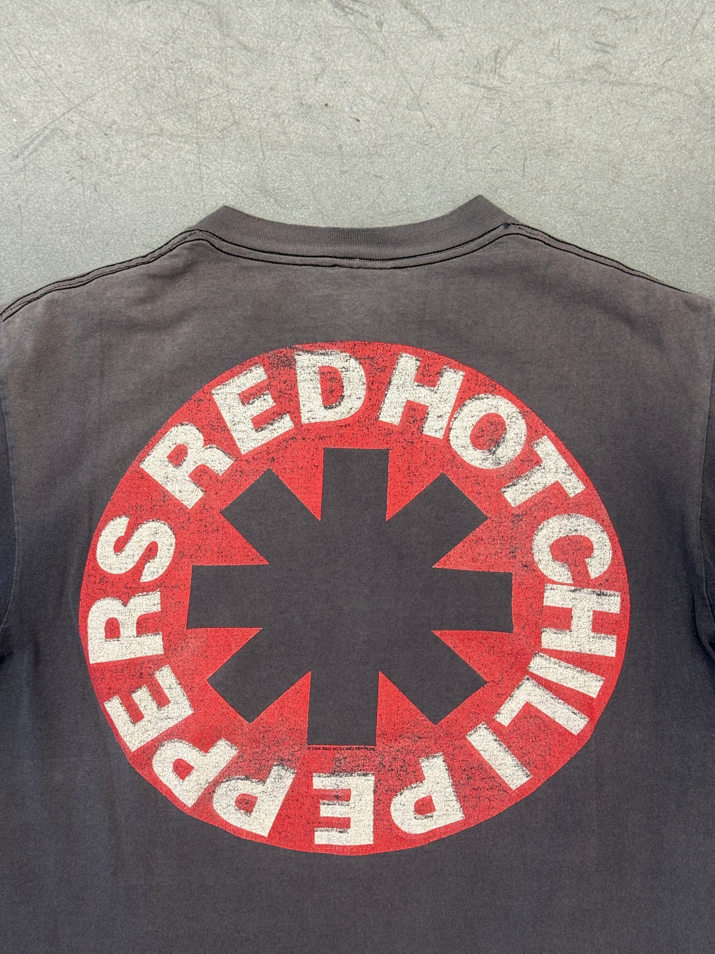 1992 RED HOT CHILI PEPPERS FRANK KOZIK TEE (GIANT TAG)