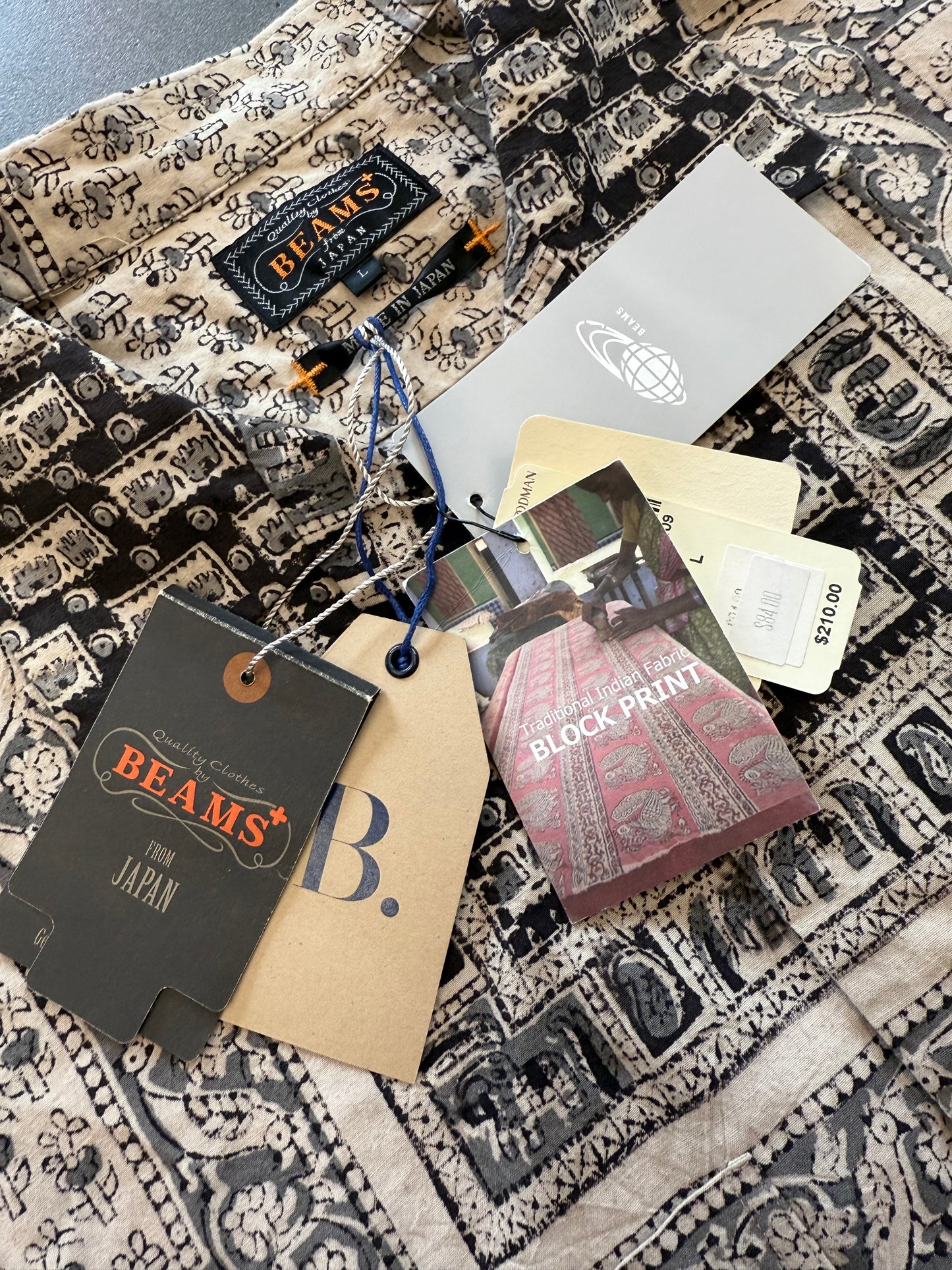 BEAMS PLUS OPEN COLLAR ELEPHANT BLOCK PRINT SHORT SLEEVE SHIRT (L) (NWT)