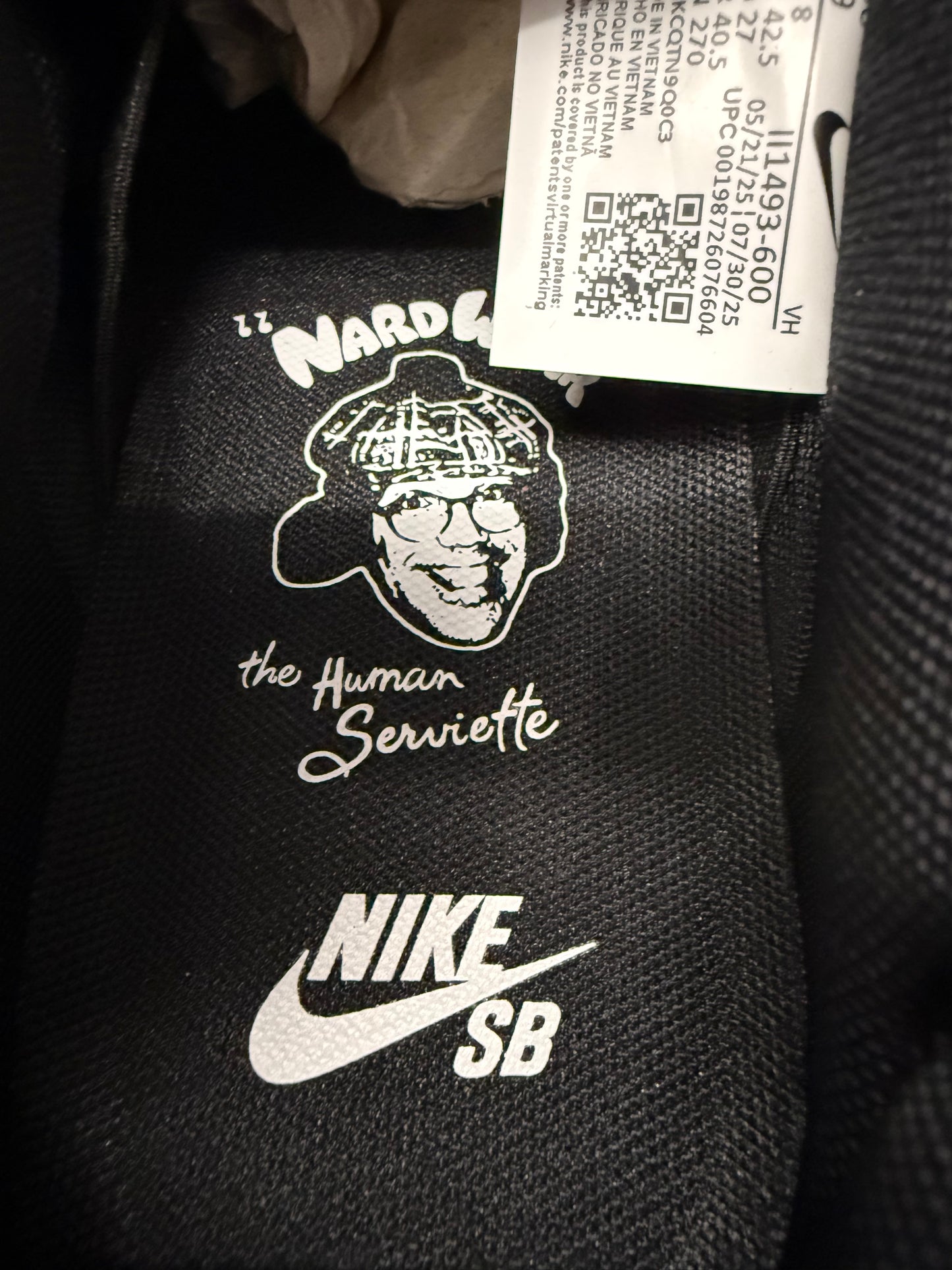 2025 SIZE 9 NIKE SB DUNK LOW NARDWUAR