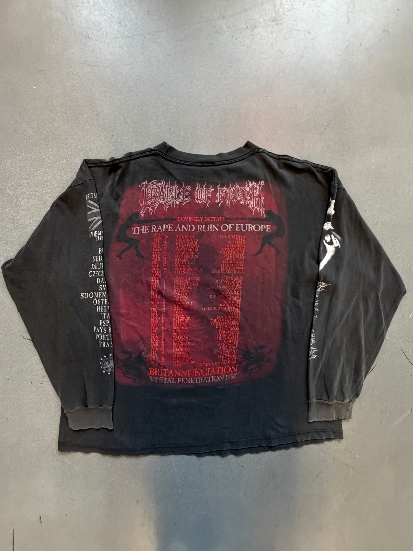 1997 CRADLE OF FILTH THE RAPE AND RUIN OF EUROPE LS TEE (HEAVY COTTON TAG)