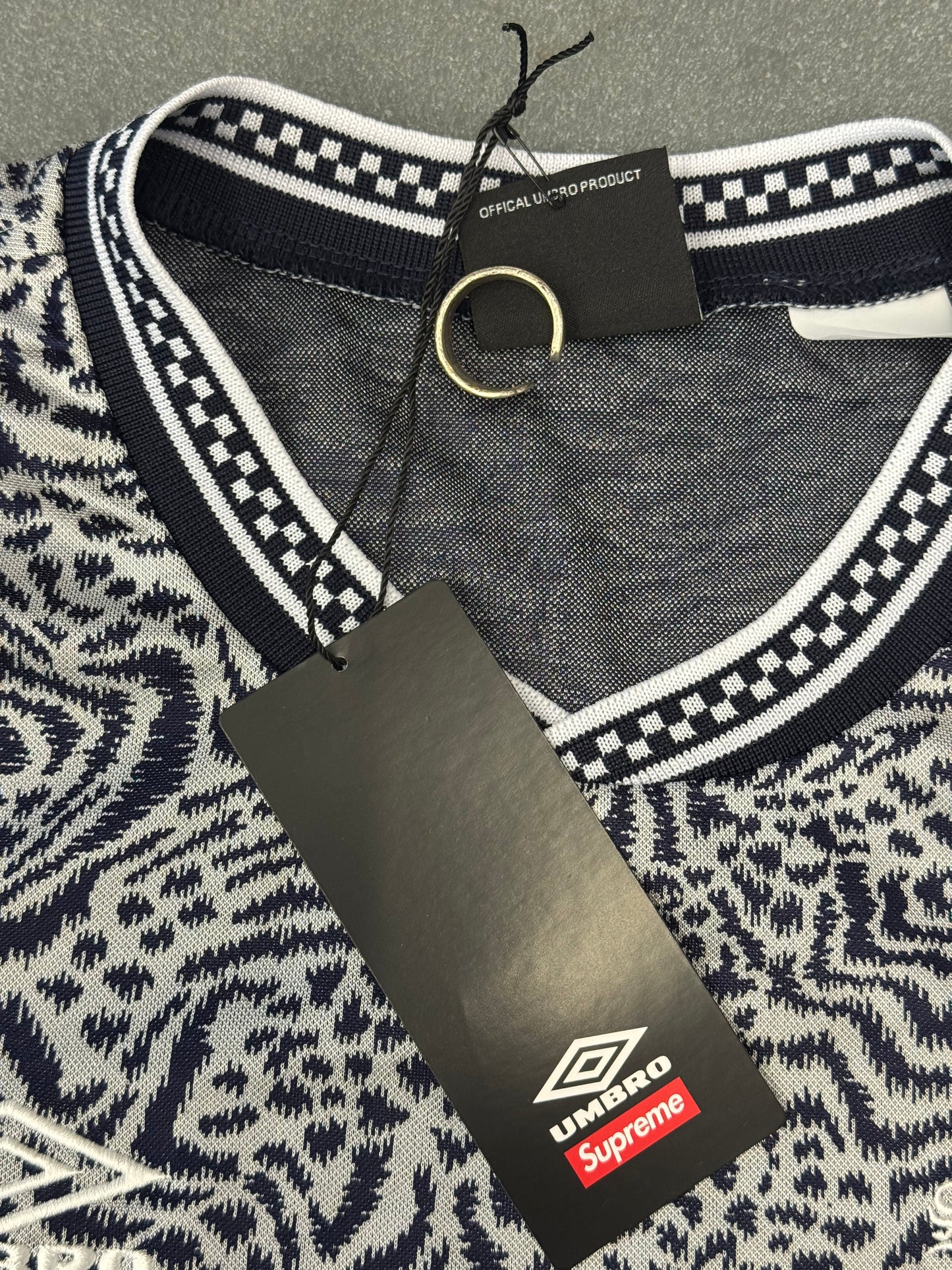 SS23 SUPREME UMBRO JACQUARD ANIMAL PRINT SOCCER JERSEY - NAVY