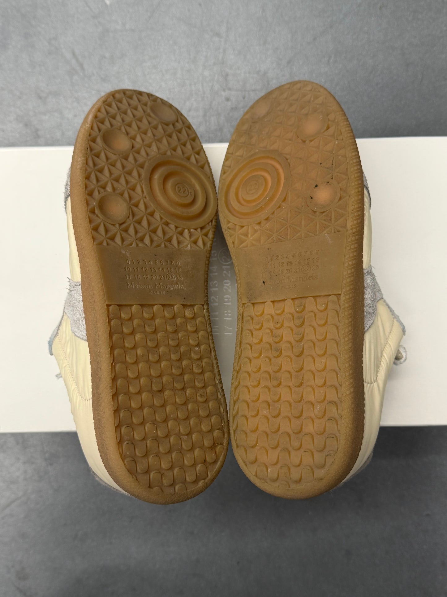 MAISON MARGIELA REPLICA LACELESS SNEAKERS - CREAM NYLON / GREY SUEDE (W/BOX)
