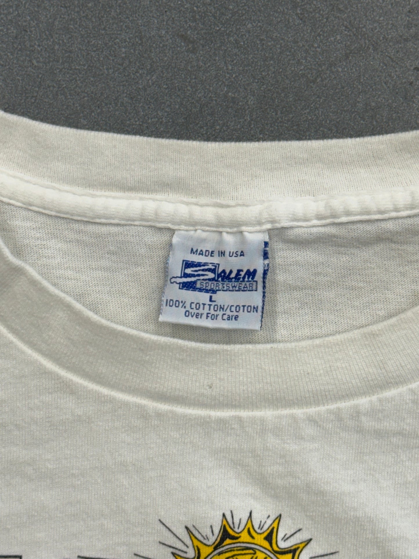1993 3-TIME NBA WORLDS CHAMPS CHICAGO BULLS CARICATURE COMIC SERIES TEE (SALEM SPORTSWEAR TAG)