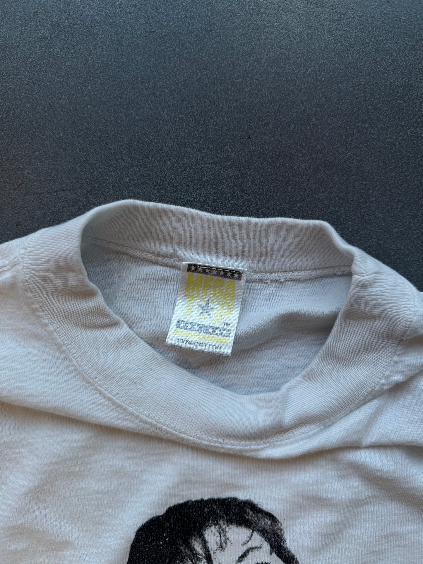 90'S SELENA AMOR PROHIBIDO BOOTLEG MONOTONE TEE (MEGA TOP TAG)
