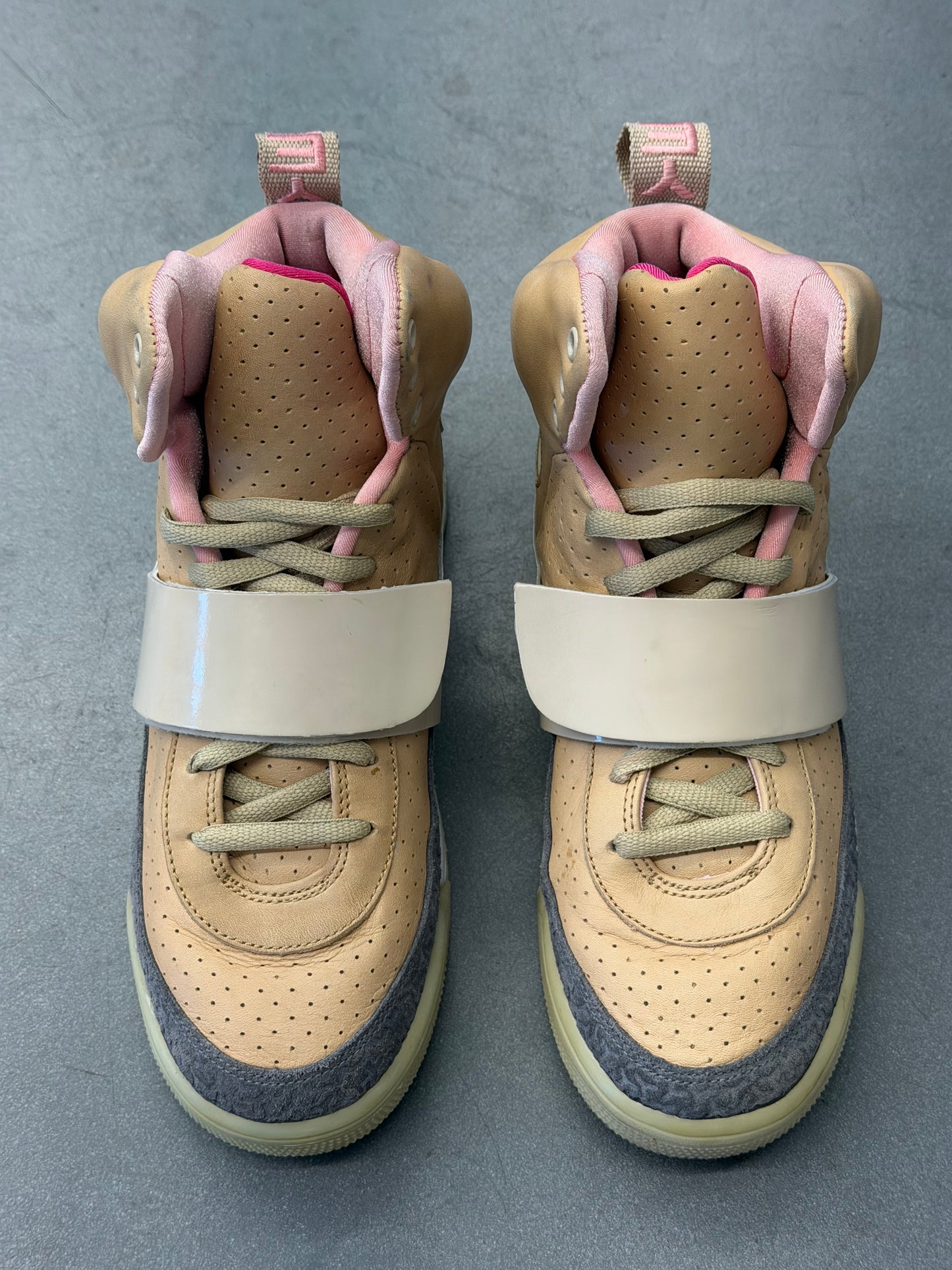 2009 NIKE AIR YEEZY - NET TAN (REP BOX)