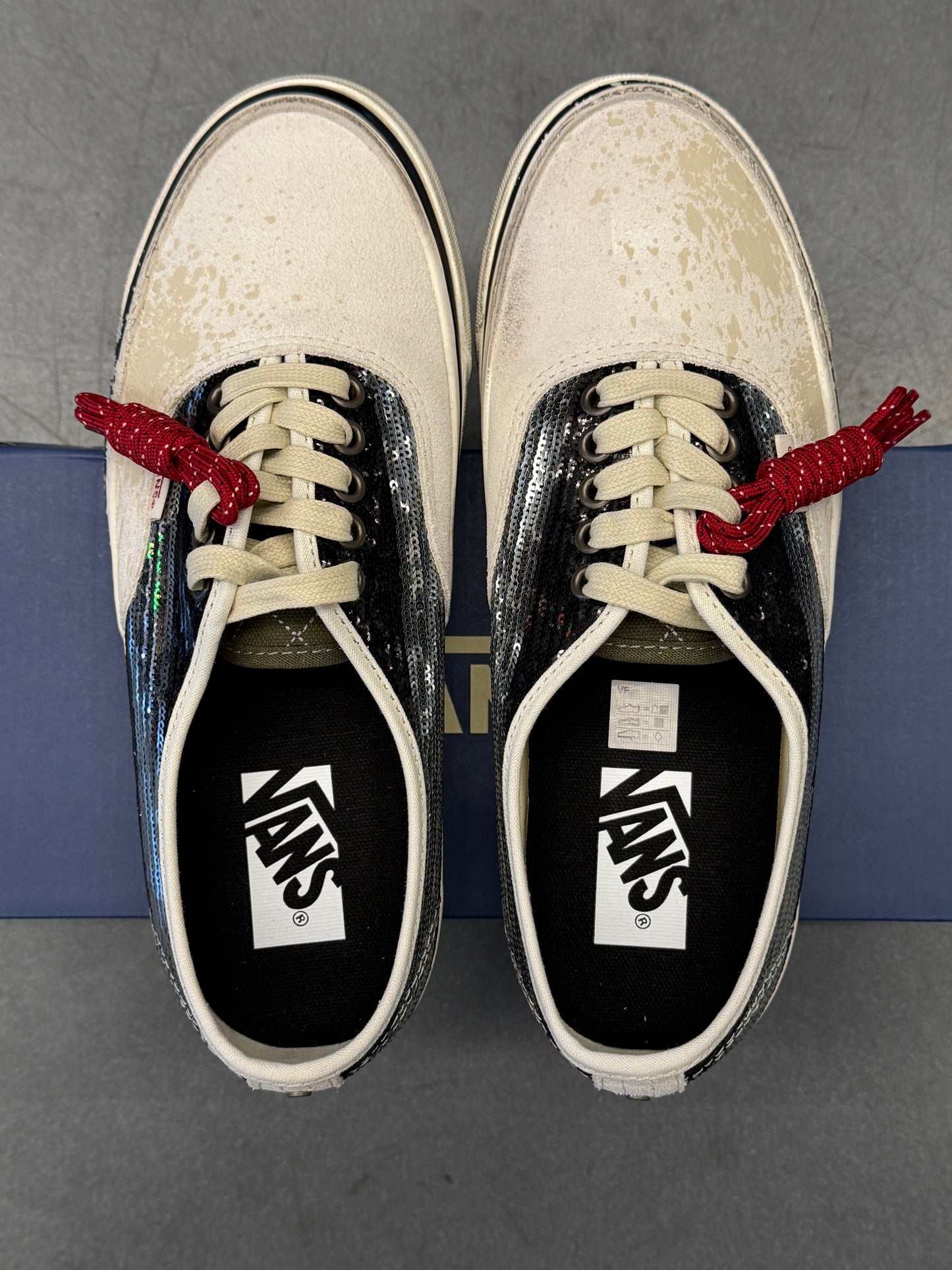 2026 VANS PREMIUM AUTHENTIC LA HABANA - BLACK/WHITE (W/BOX)