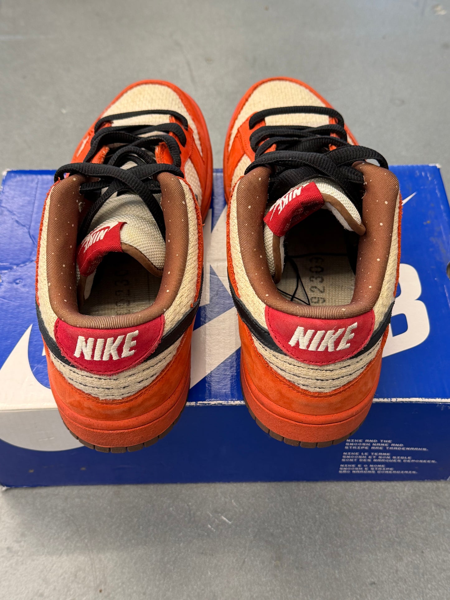 2009 NIKE SB DUNK LOW "RAMEN/UN-HEMP" (W/BOX)
