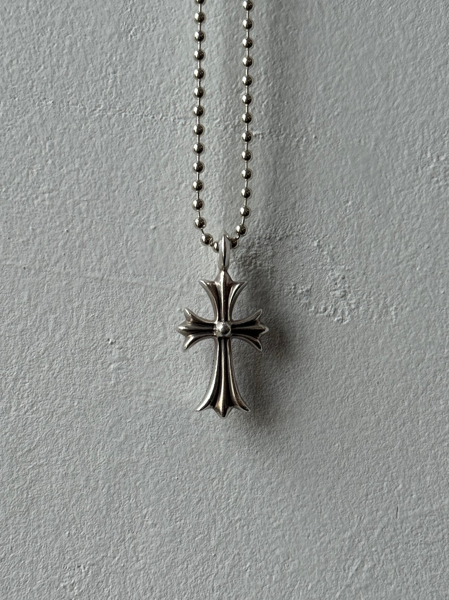 CHROME HEARTS PAVE PINK SAPPHIRE CROSS SILVER PENDANT (5.7 GRAMS)