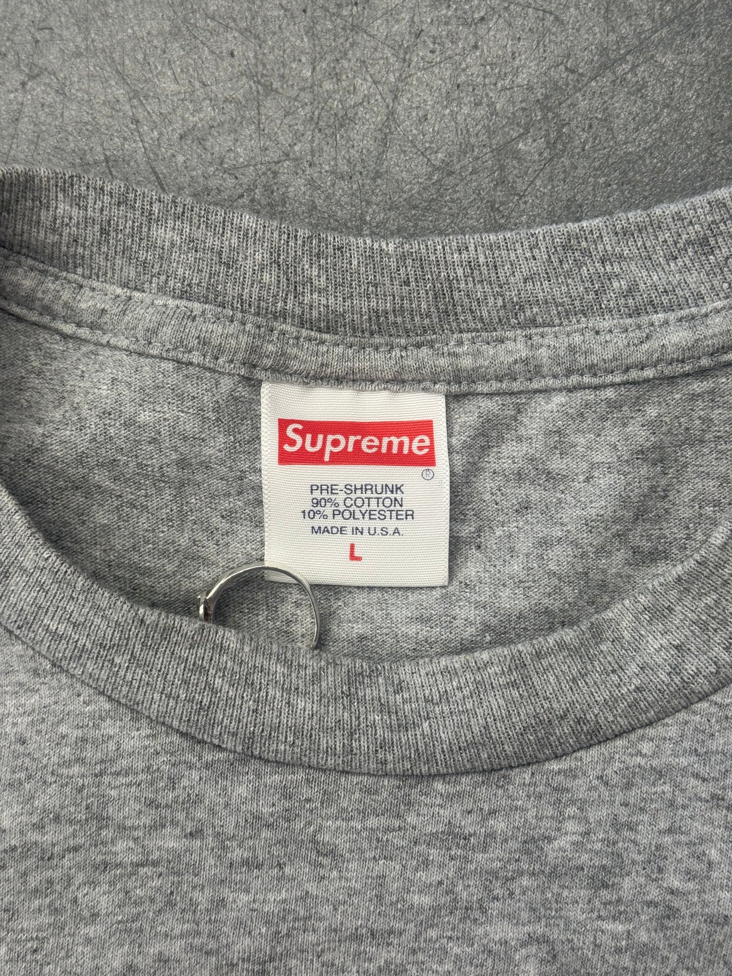 FW17 SUPREME KISS TEE - HEATHER GREY