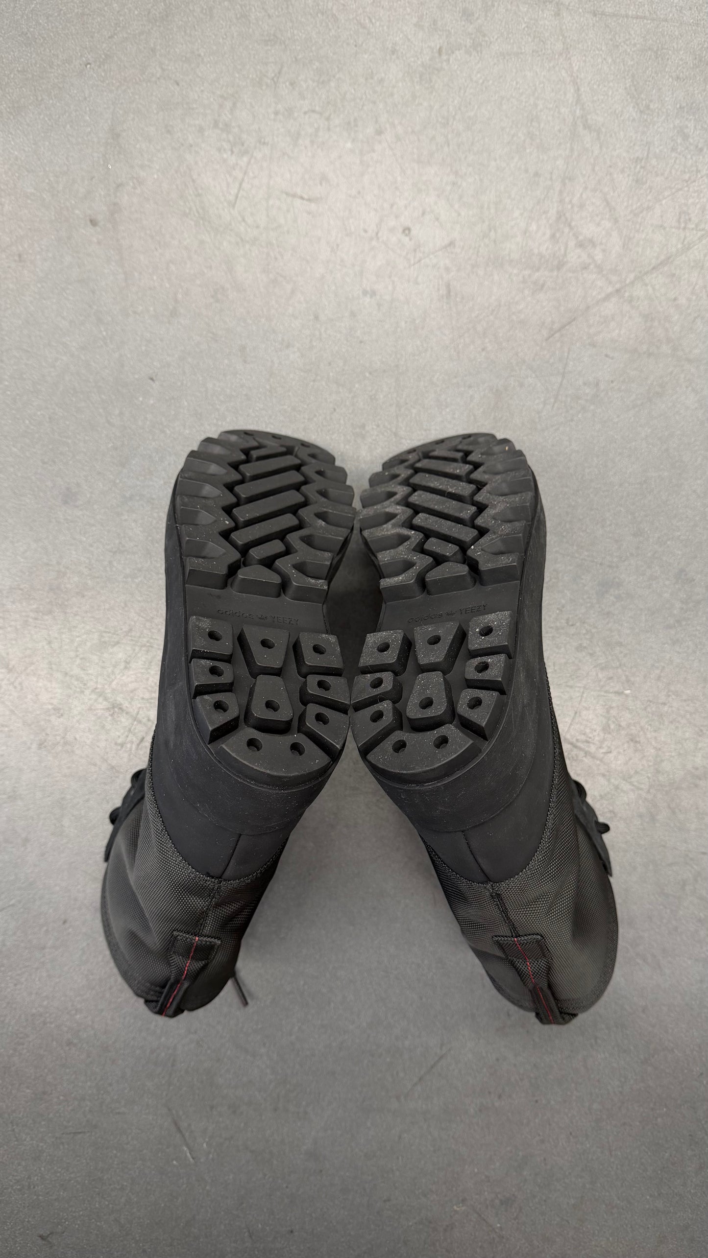 2023 ADIDAS YEEZY 950 BOOT PIRATE BLACK (WITH OG BOX)