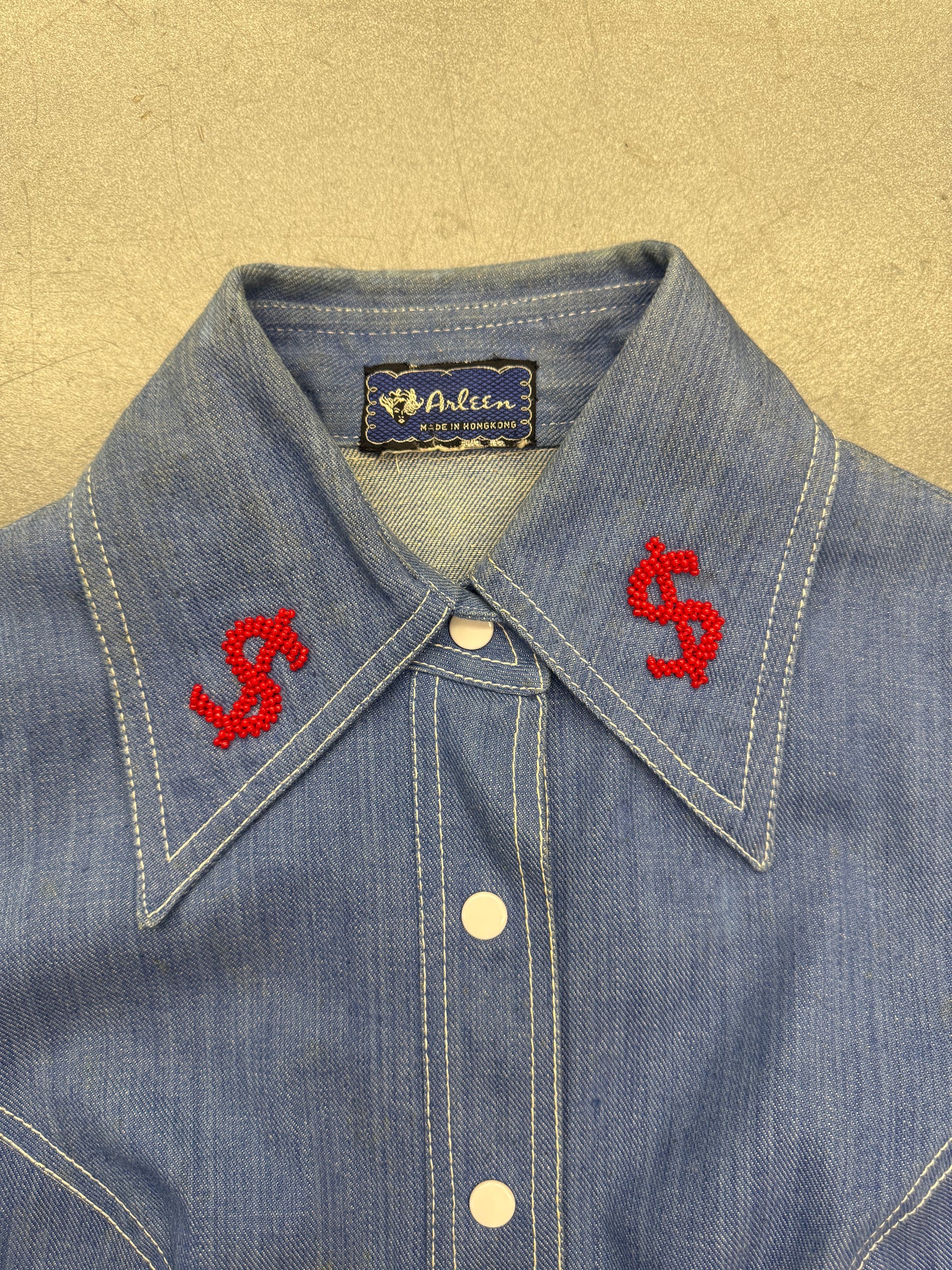 70S QUEEN OF HEARTS BEADED BUTTON-UP DENIM SHIRT (ARLEEN TAG)