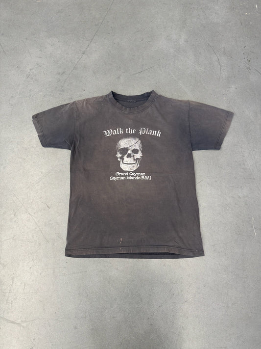WALK THE PLANK GRAND CAYMAN ISLANDS B.W.I FADED SKULL TEE (PULLED TAG)