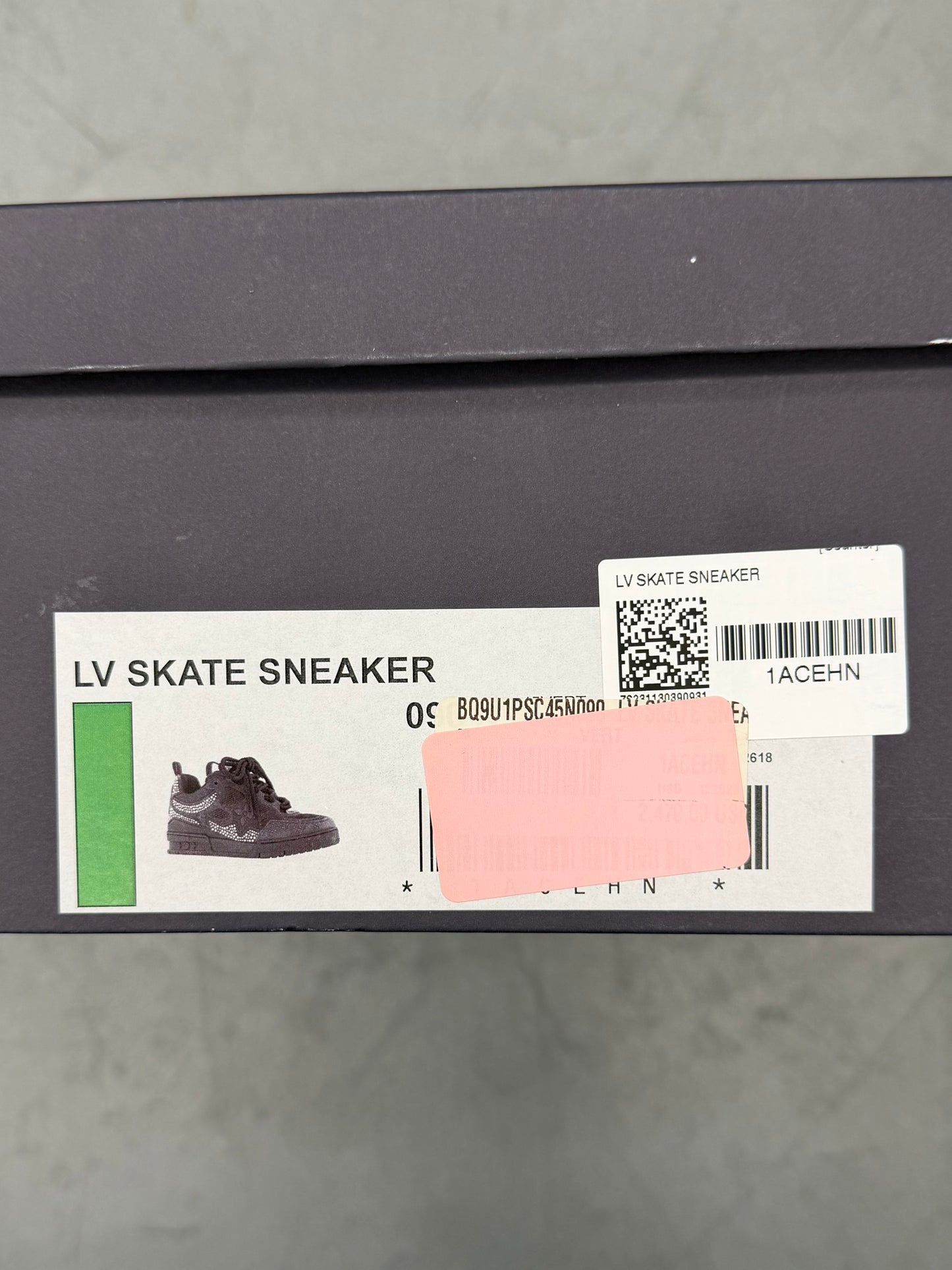 LOUIS VUITTON LV SKATE SNEAKER - VIBRANT GREEN (W/BOX)