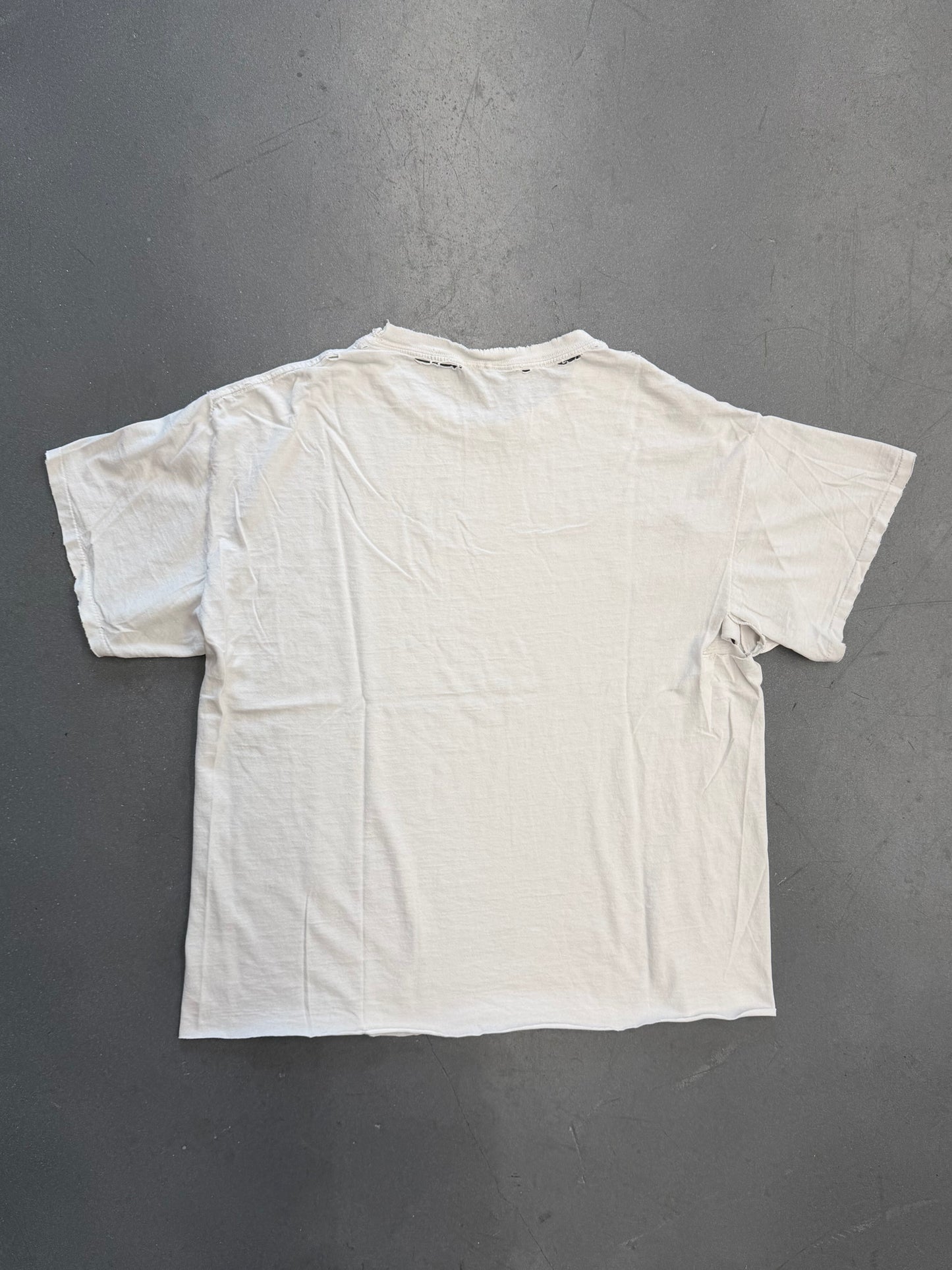 90S WHITE TIGER DISTRESSED NATURE TEE (PULLED TAG)