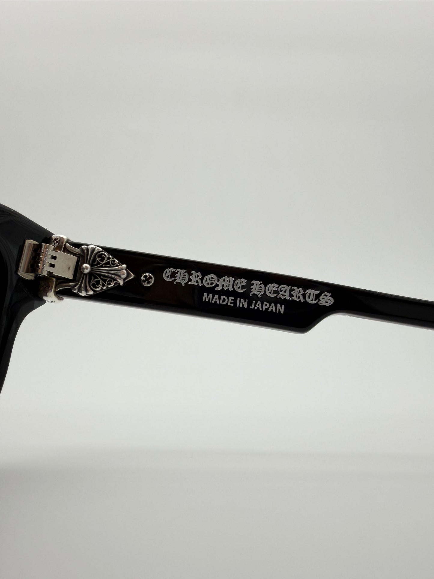 CHROME HEARTS BOX OFFICER SUNGLASSES - BLACK (WITH CASE)