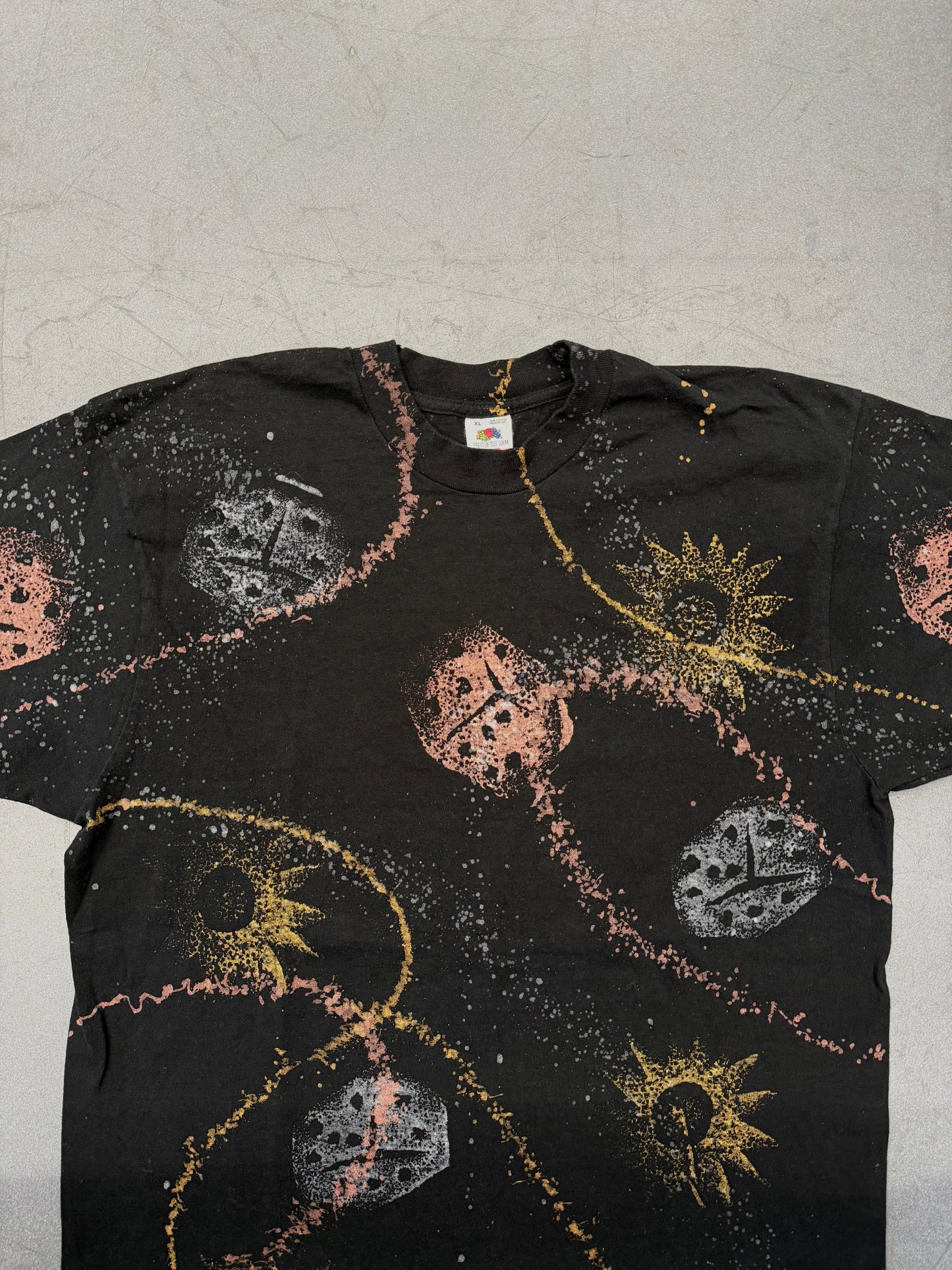 90'S ABSTRACT DICE SAWS ART AOP TEE (FOTL TAG)