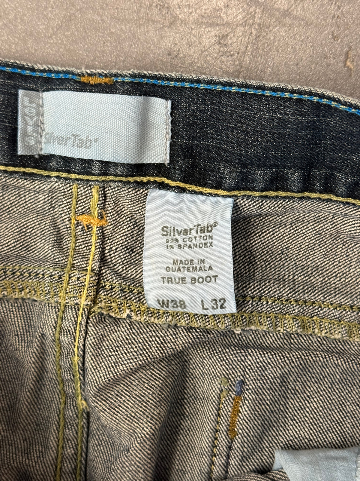 LEVIS SILVER TAB PAINT SPLATTER TRUE BOOT JEANS - 38/32