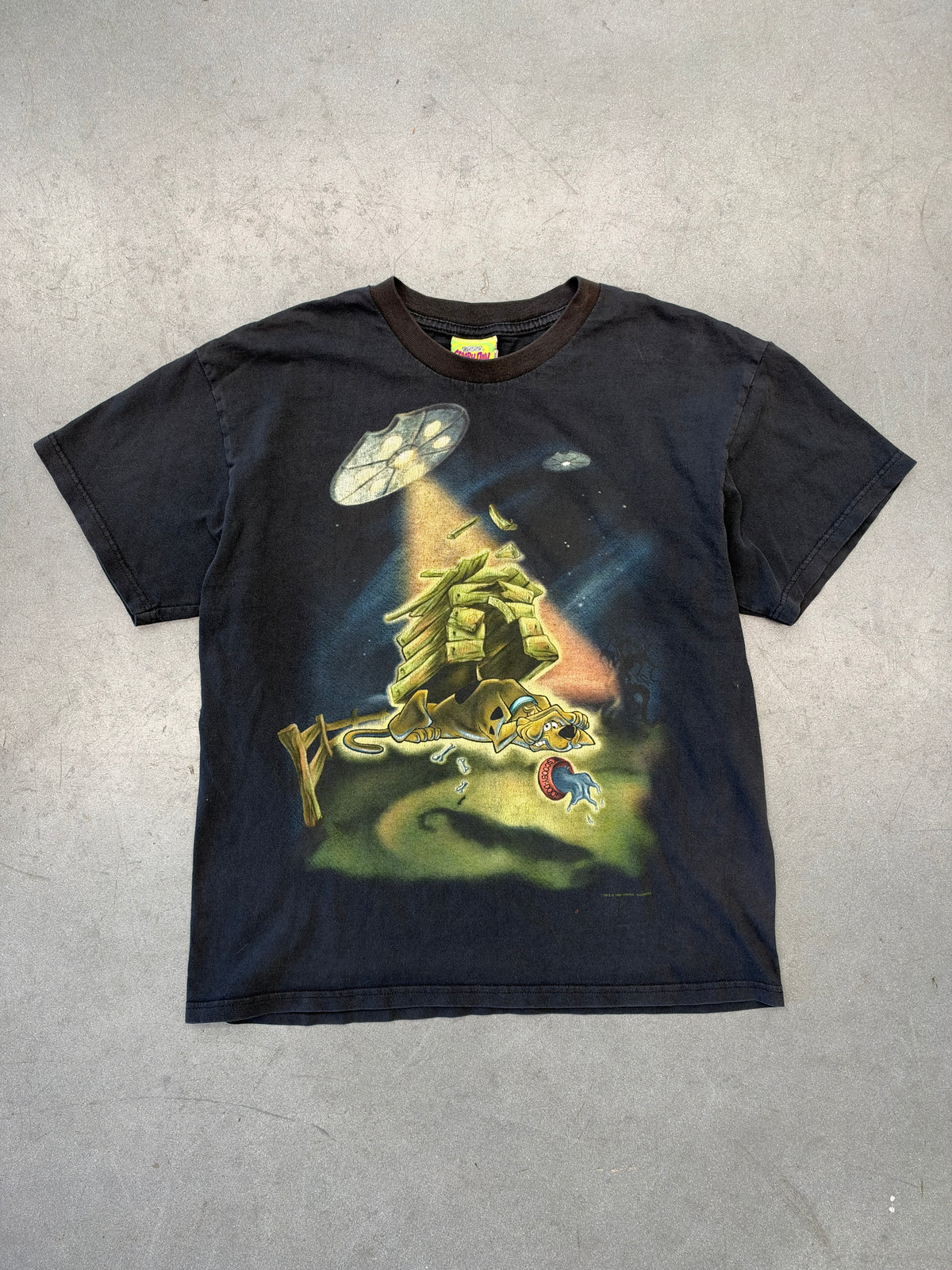 1997 SCOOBY DOO UFO TEE (CARTOON NETWORK TAG)