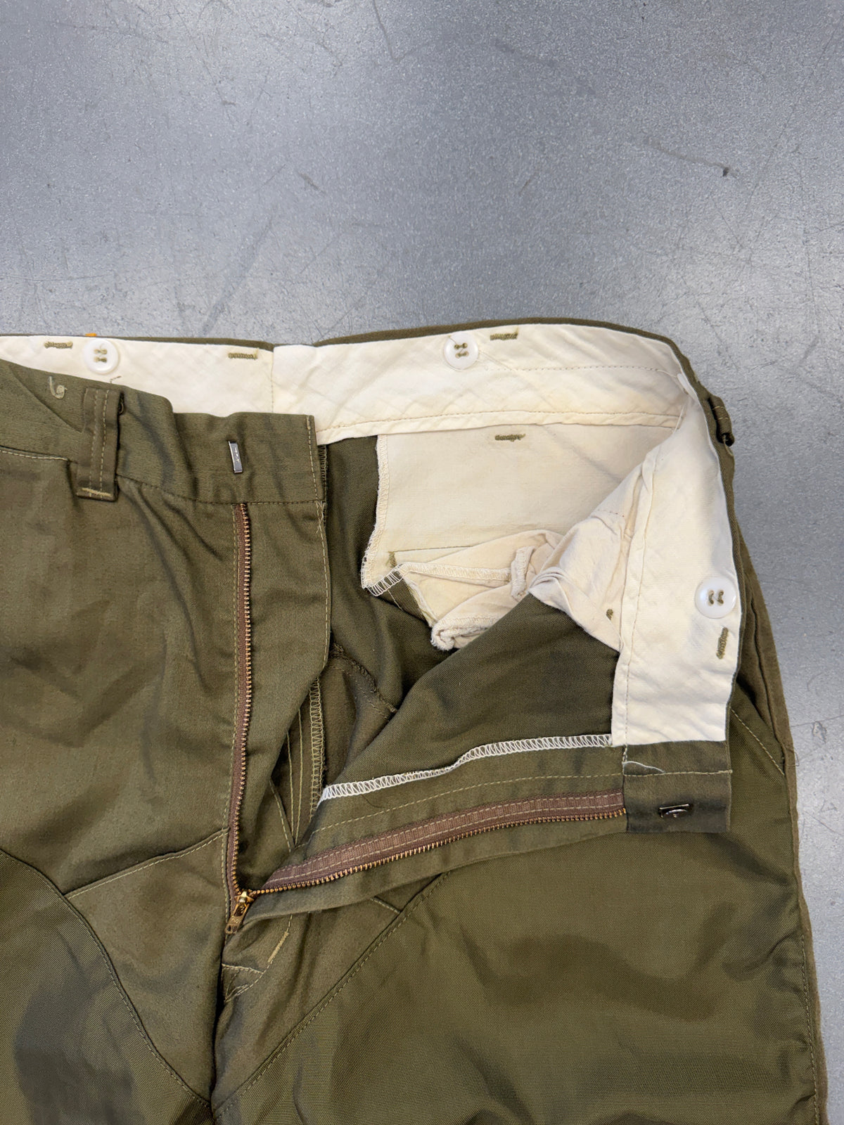 80'S DUXBAK NYLON-KNEE WATER RESISTANT CANVAS PANTS (ARMY GREEN)(34)