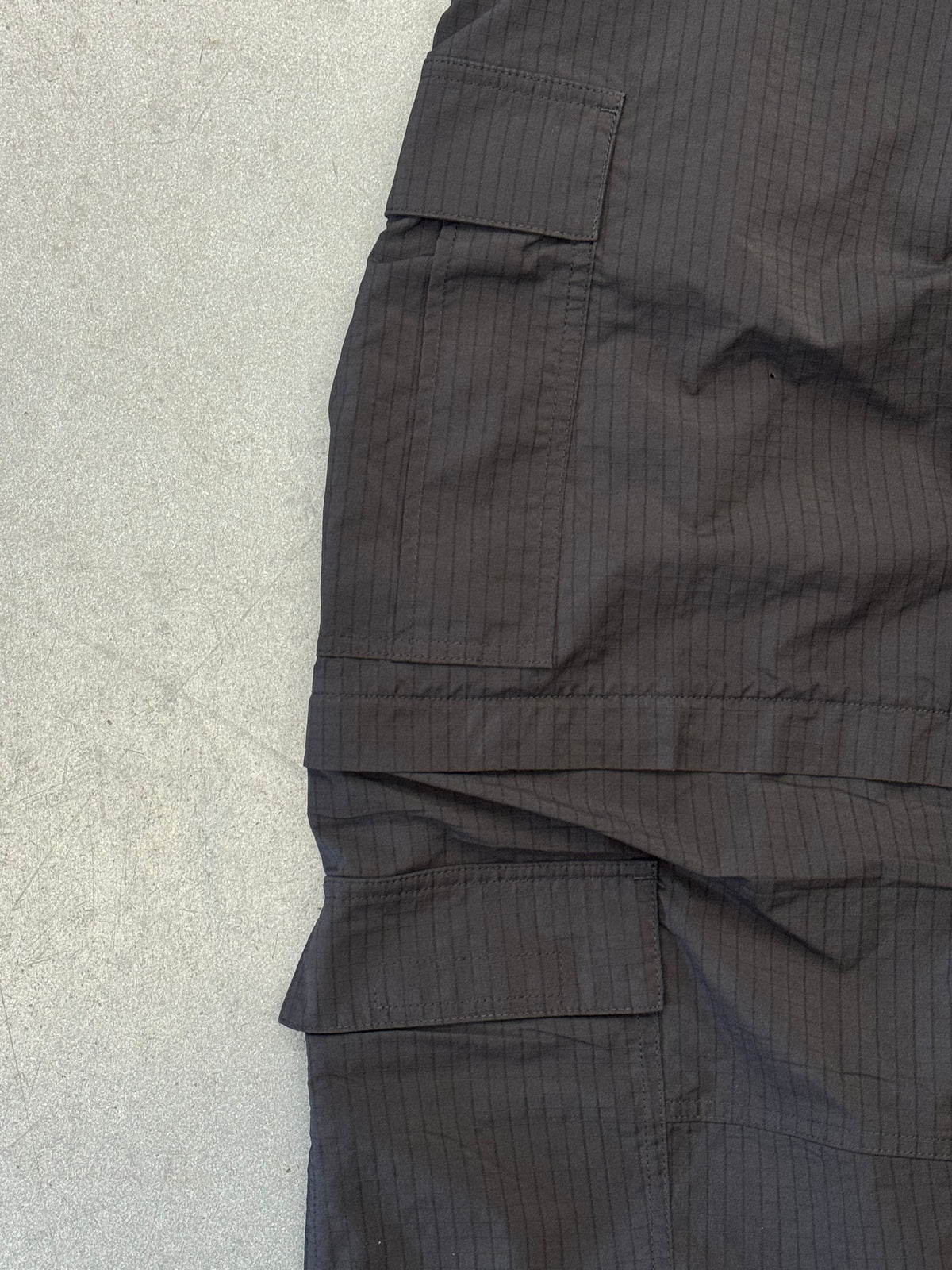 SS24 BALENCIAGA UNITY SPORTS ICON CONVERTIBLE LIGHT CARGO PANTS