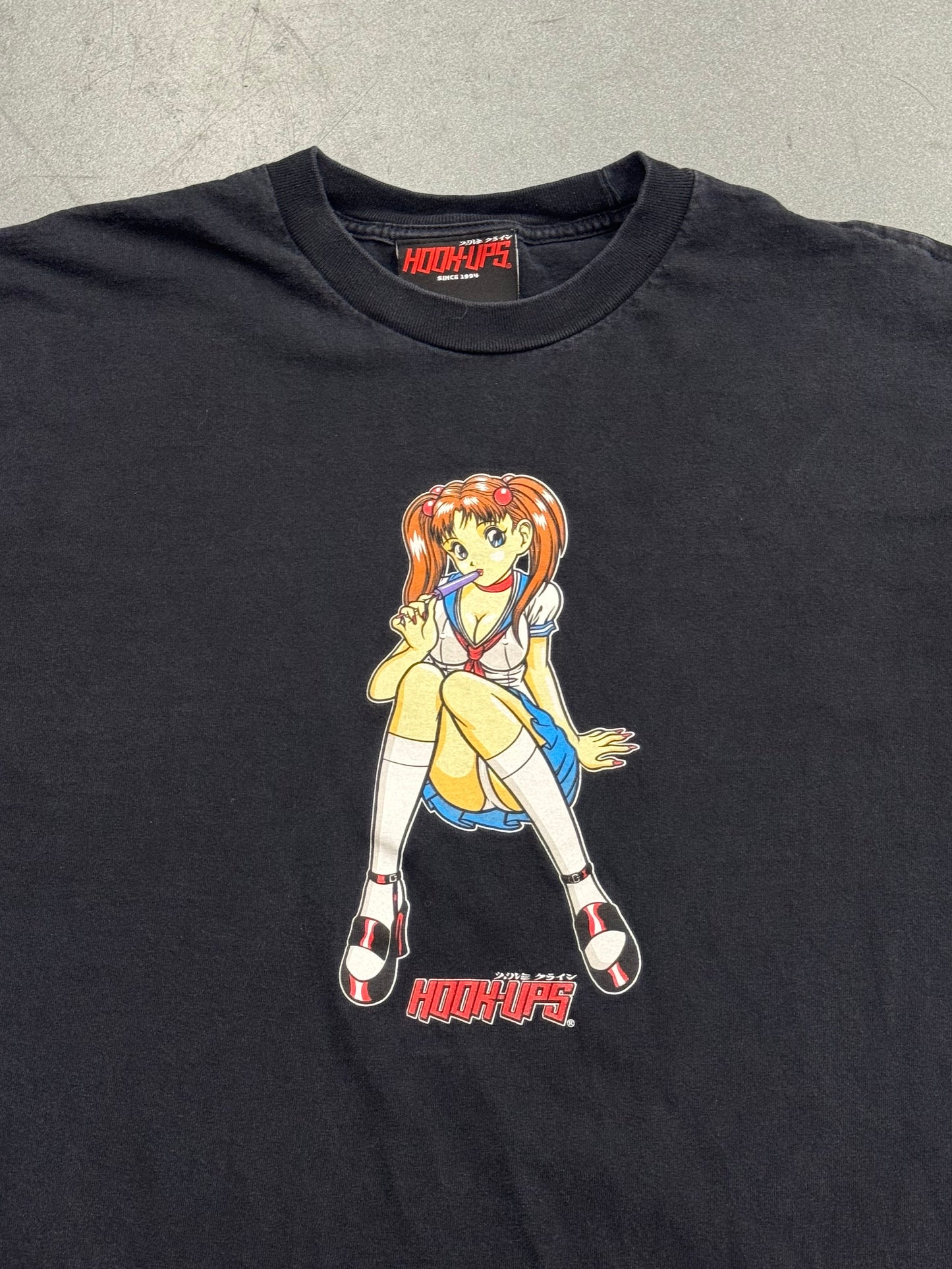 Y2K HOOK-UPS POPSICLE SCHOOL GIRL TEE (BLACK/RED TAG)