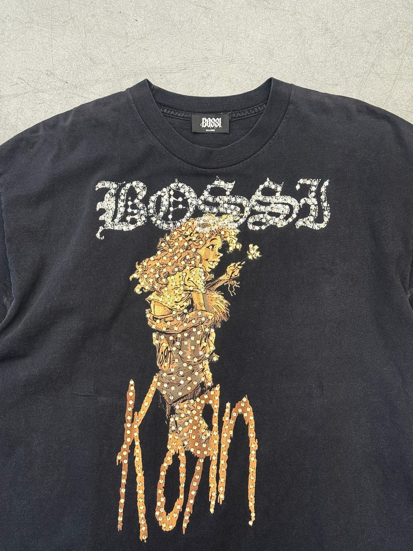 BOSSI KORN FOLLOW THE LEADER TEE (BOSSI TAG)