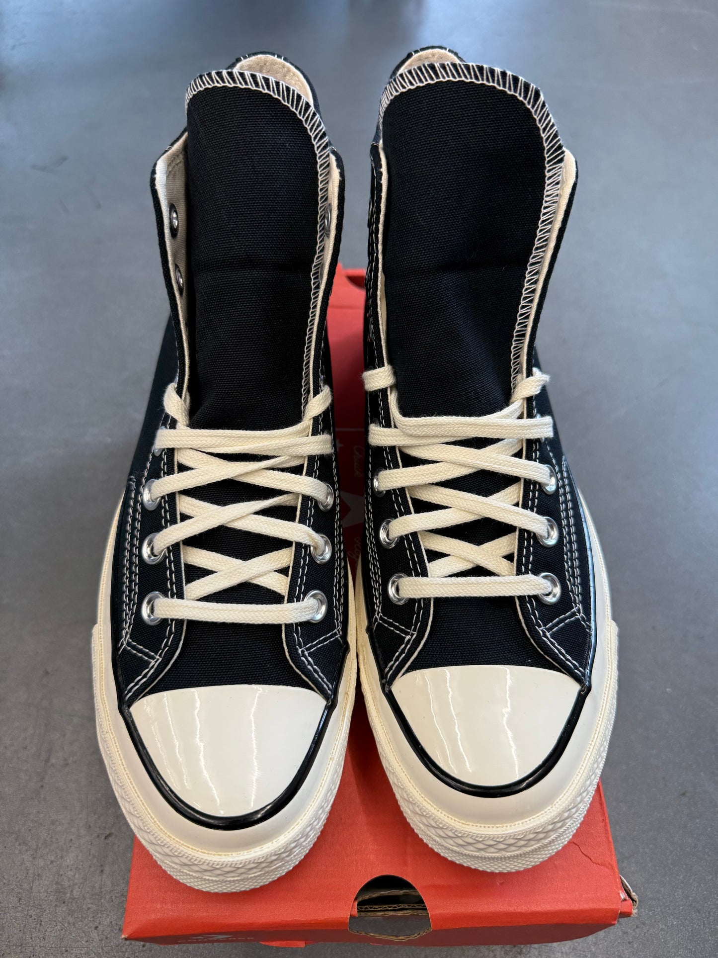 CONVERSE CHUCK TAYLOR ALL STAR CLEAN MID (WITH BOX)