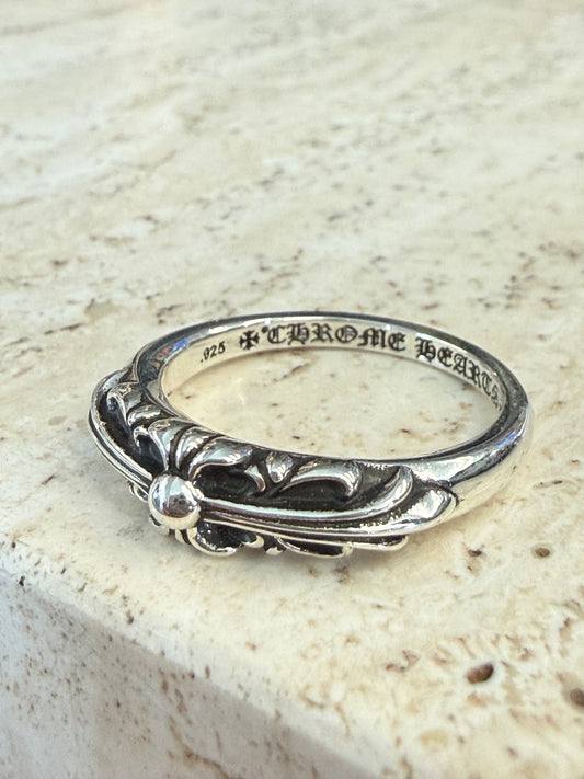CHROME HEARTS BABY CLASSIC FLORAL CROSS SILVER RING