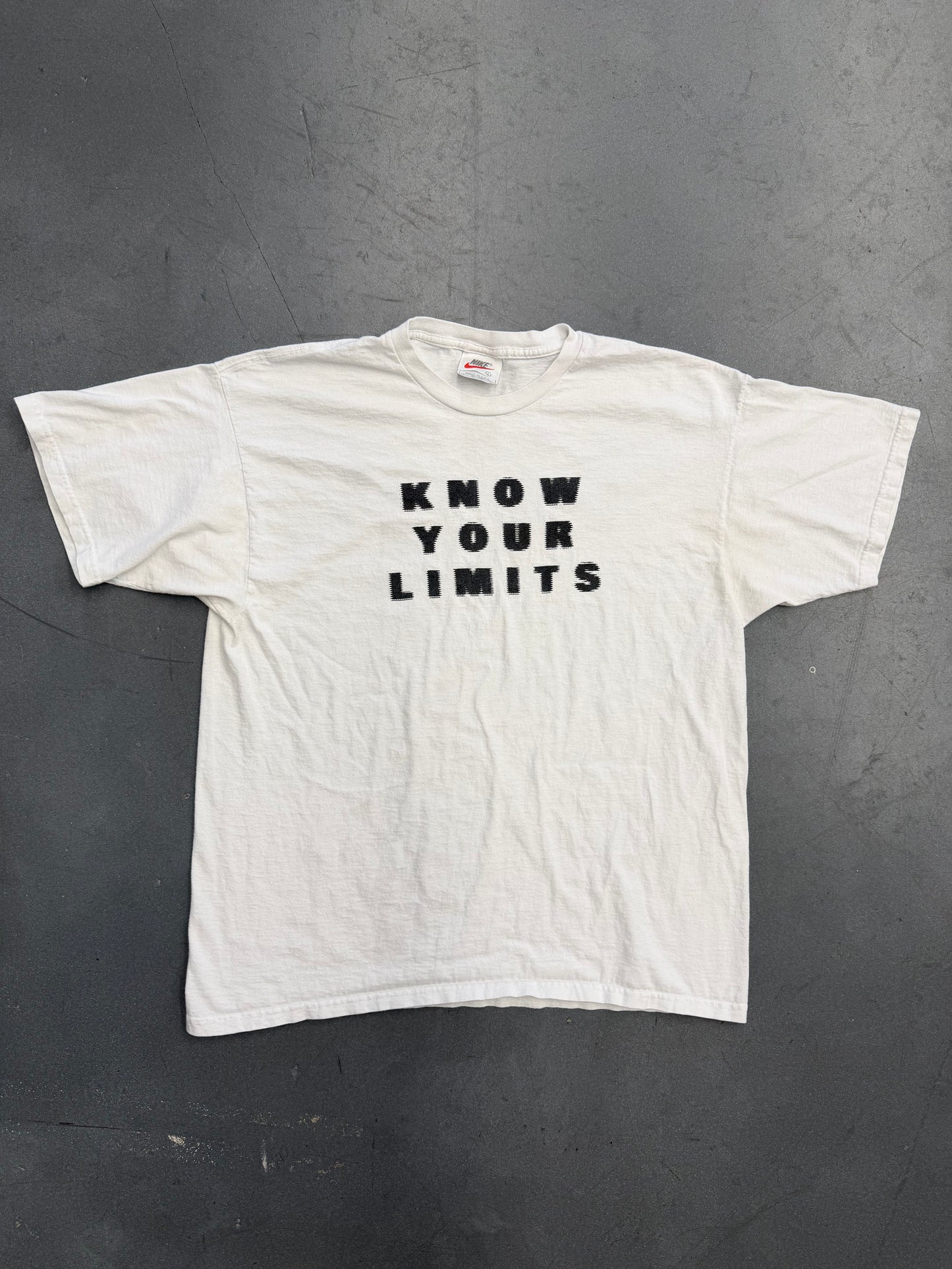 90S NIKE KNOW YOUR LIMITS TEE (WHITE/RED TAG)