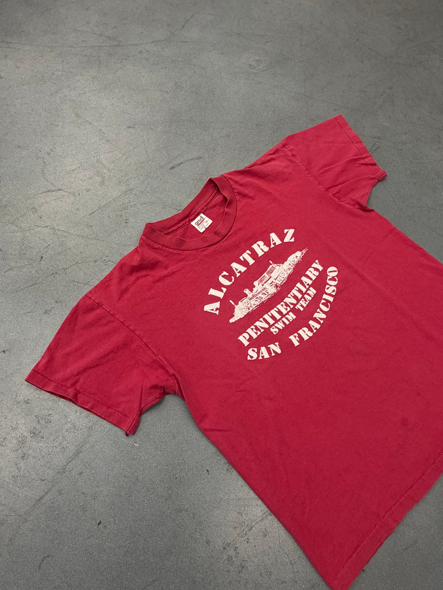 90S ALCATRAZ PENITENTIARY SWIM TEAM TEE (ANVIL TAG)