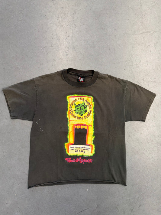 1993 PORNO FOR PYROS BON APPETIT CROPPED TEE (GIANT TAG)