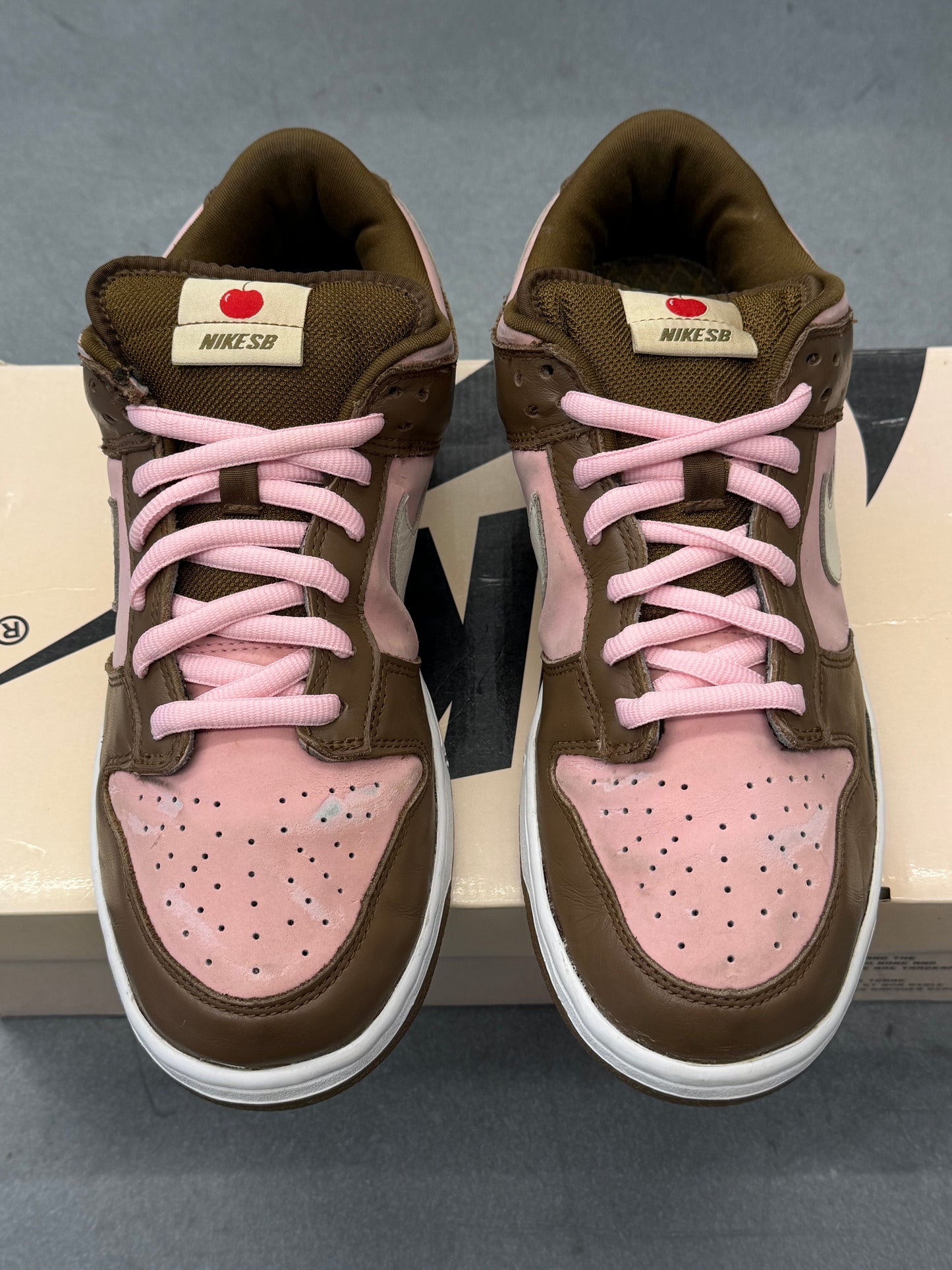 2005 NIKE DUNK LOW PRO SB STUSSY CHERRY (W/ BOX)