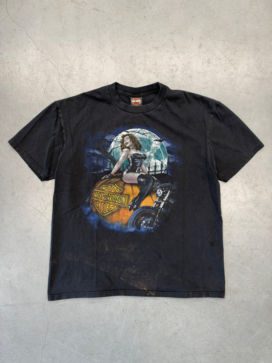 2010 HARLEY-DAVIDSON SAN JACINTO PASADENA, TX HALLOWEEN GIRL ON PUMPKIN TEE