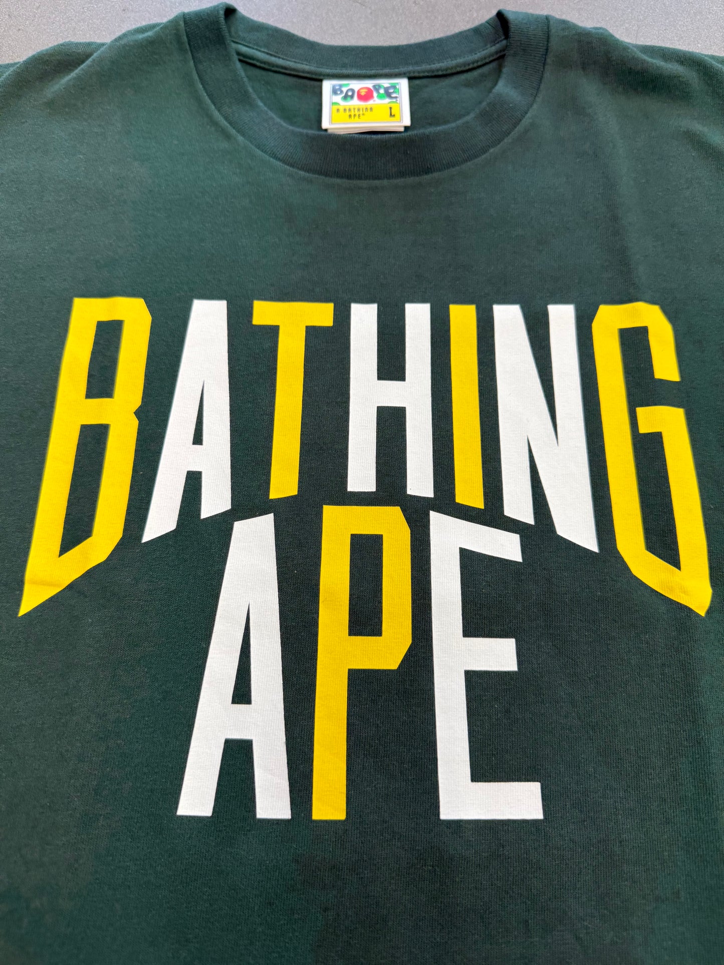 SS23 BAPE COLORS NYC LOGO TEE - GREEN (L) (NEW IN BAG)