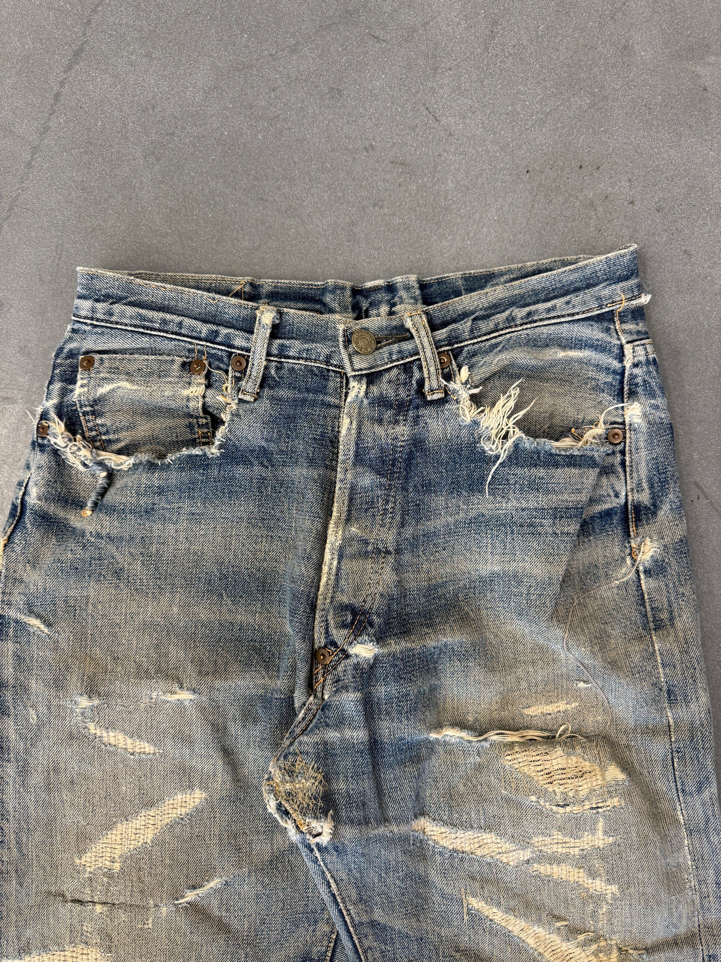 VINTAGE DENIME SELVEDGE DESTROYED STITCHED JEANS